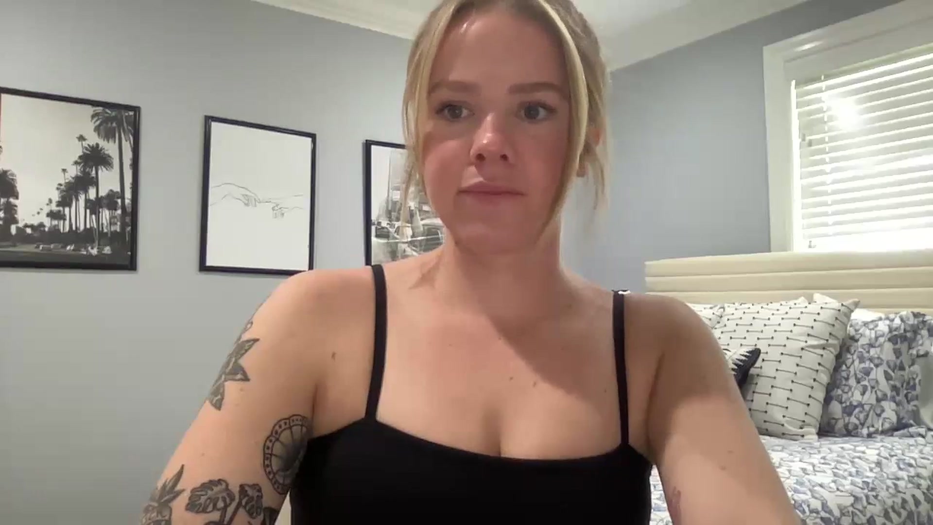 Gallery image thumbnail from KittyKat29's myfreecams stream on, 09/28/2023, 22:07 image 6 of 20