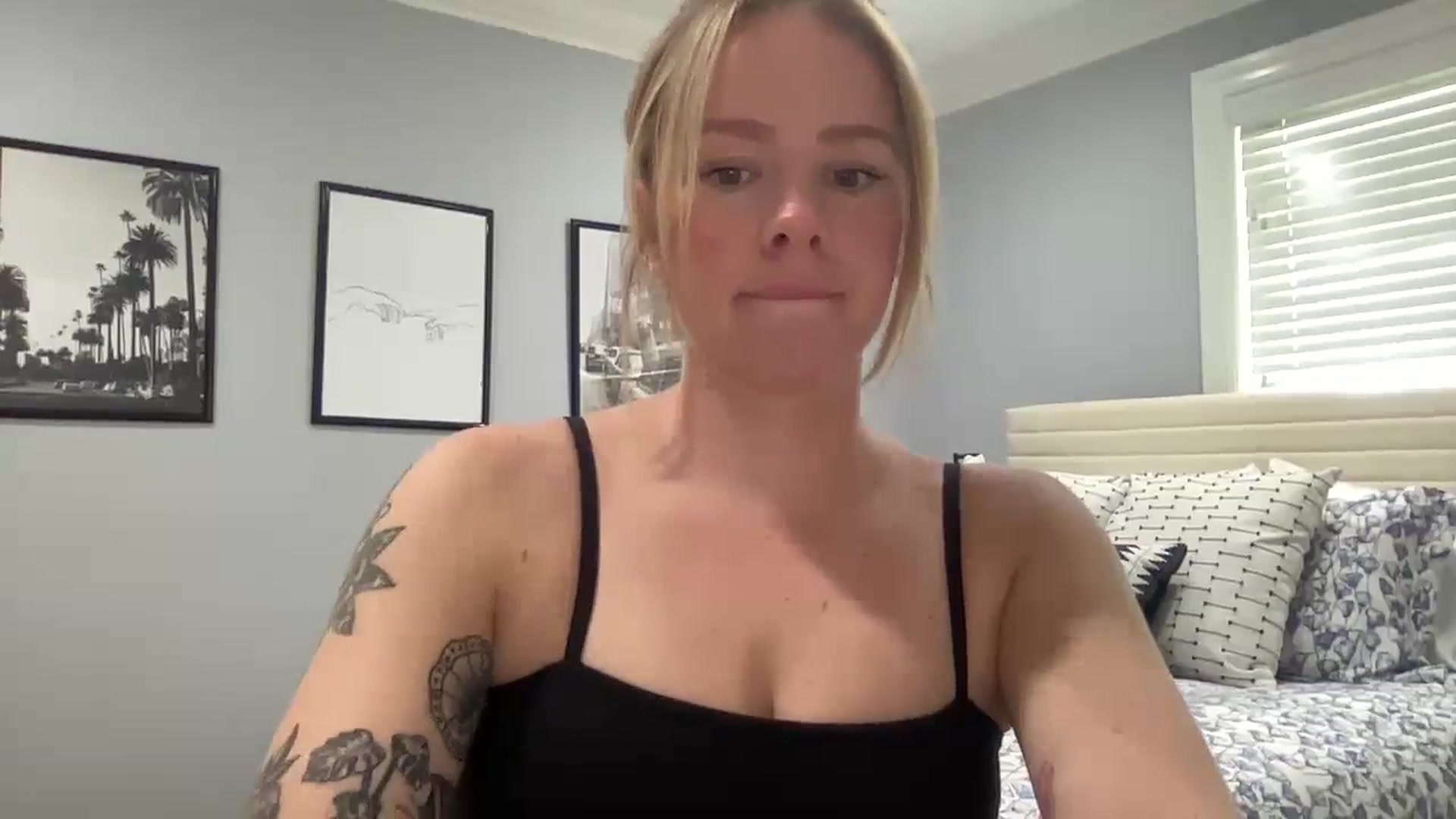 Gallery image thumbnail from KittyKat29's myfreecams stream on, 09/28/2023, 22:07 image 3 of 20
