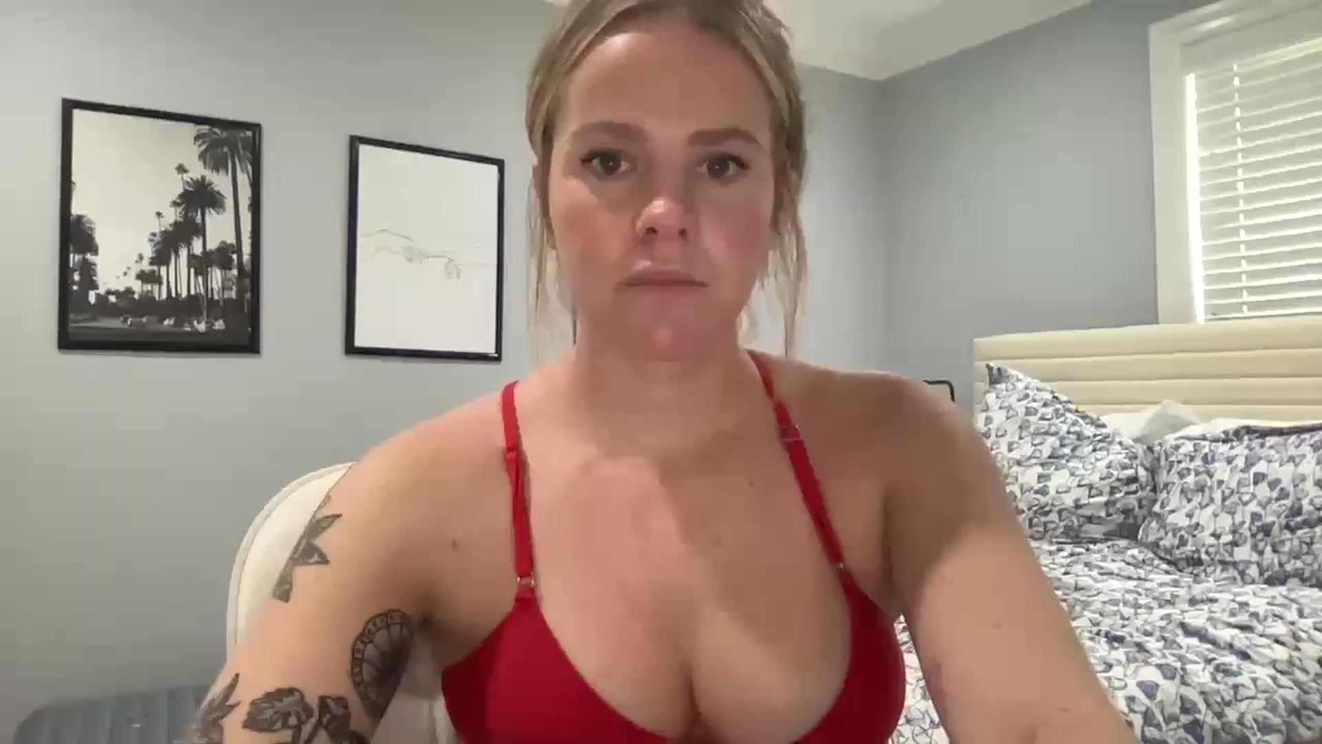 Gallery image thumbnail from KittyKat29's myfreecams stream on, 09/30/2023, 21:45 image 5 of 20