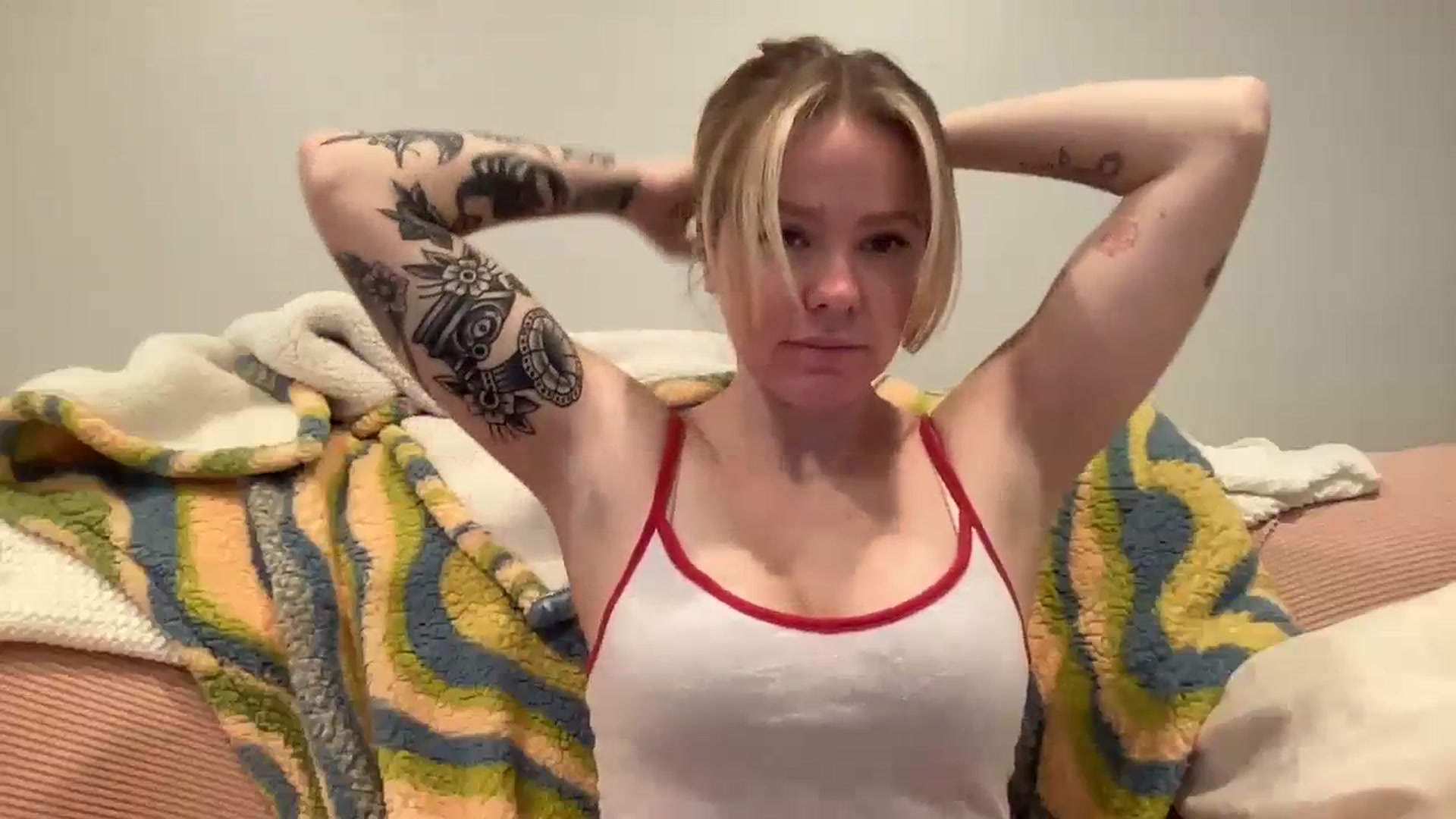 Gallery image thumbnail from KittyKat29's myfreecams stream on, 10/02/2023, 16:57 image 16 of 20