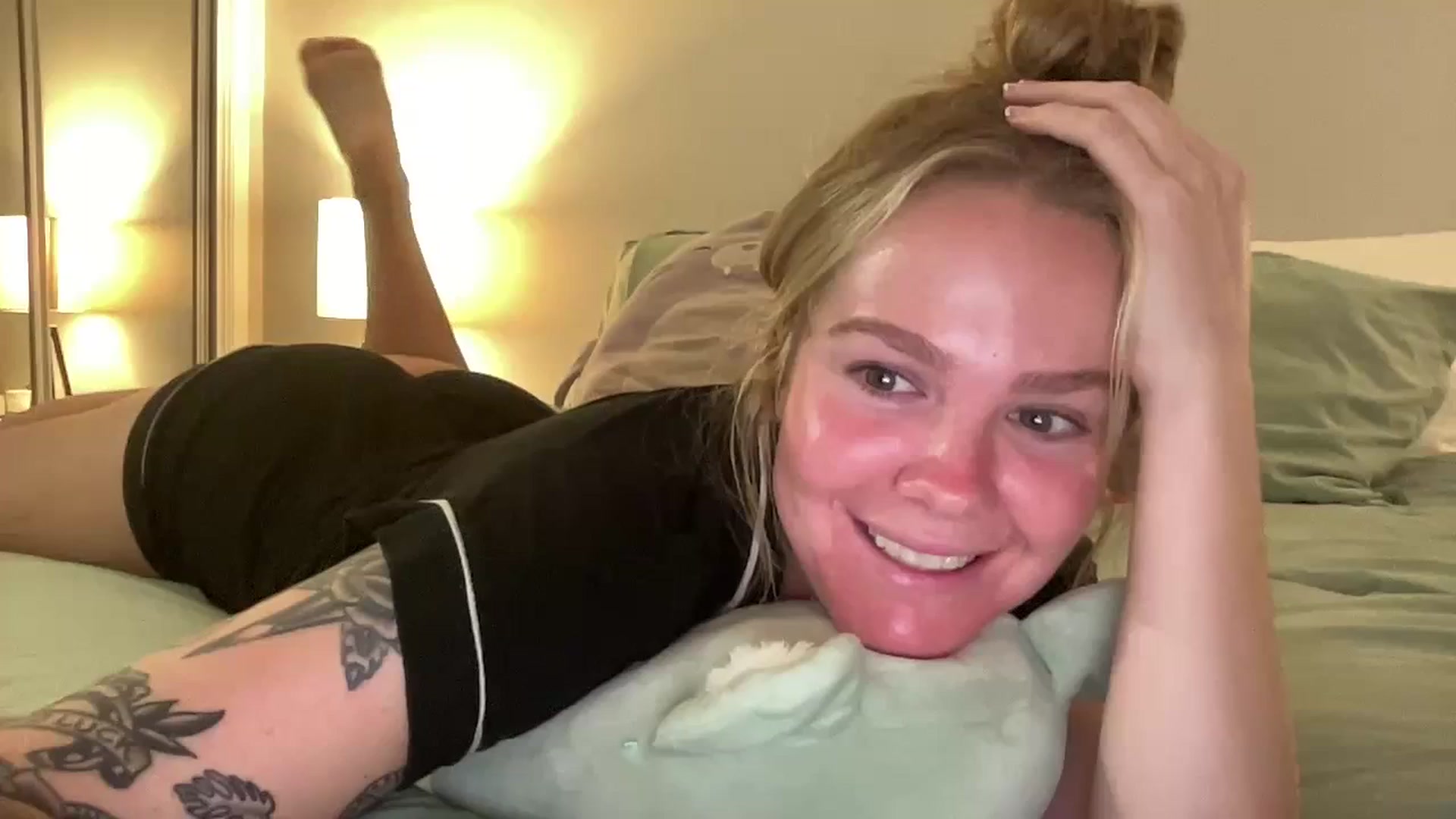 Gallery image thumbnail from KittyKat29's myfreecams stream on, 10/04/2023, 03:59 image 14 of 20