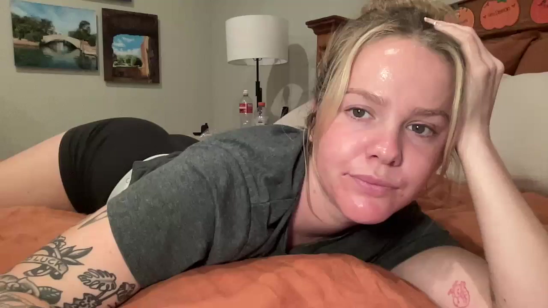 Gallery image thumbnail from KittyKat29's myfreecams stream on, 10/08/2023, 03:20 image 17 of 20