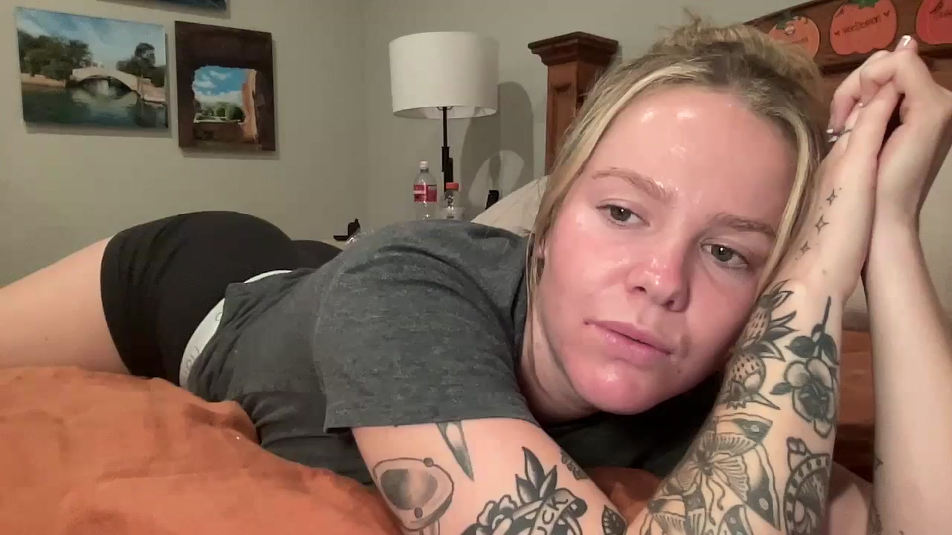 Gallery image thumbnail from KittyKat29's myfreecams stream on, 10/08/2023, 03:20 image 18 of 20