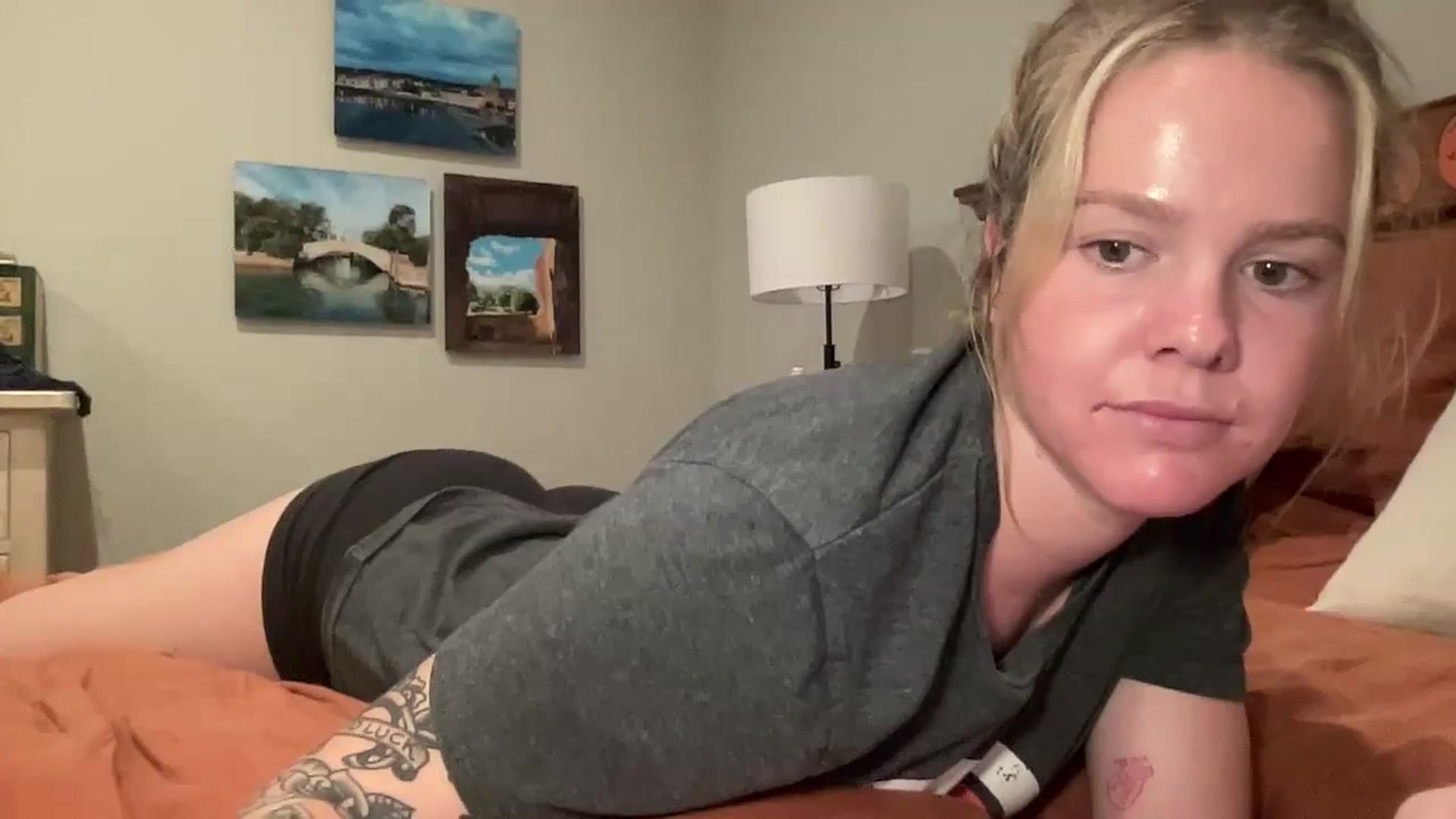 Gallery image thumbnail from KittyKat29's myfreecams stream on, 10/08/2023, 03:20 image 10 of 20