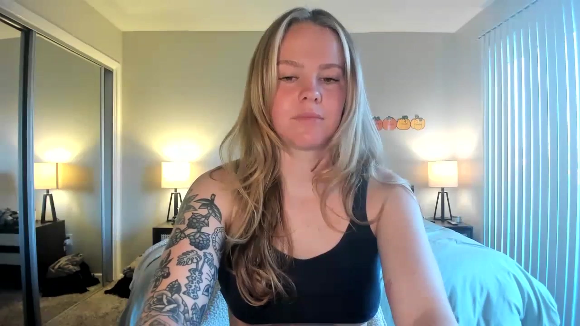 Gallery image thumbnail from KittyKat29's myfreecams stream on, 10/17/2023, 01:47 image 2 of 20