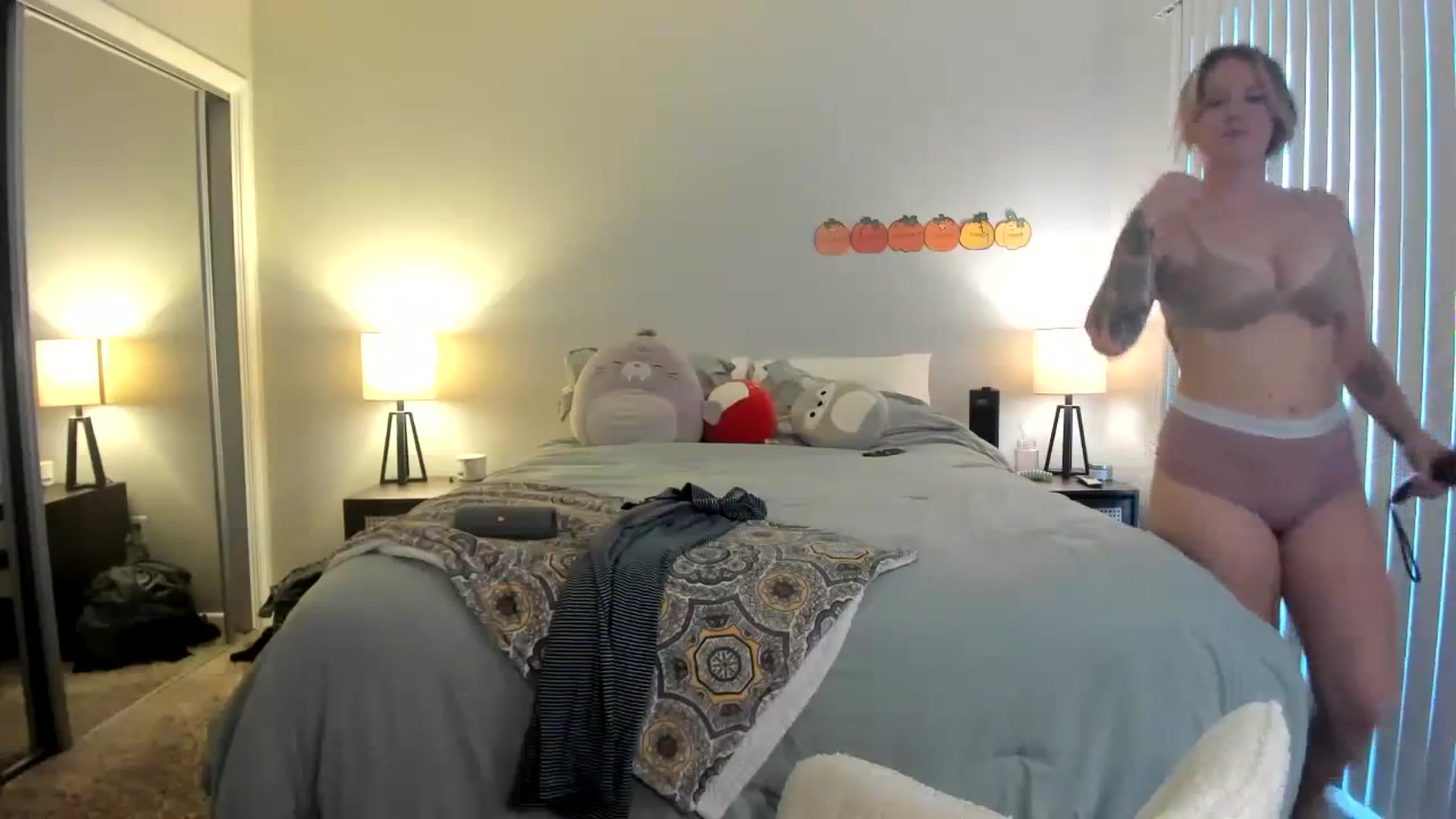 Gallery image thumbnail from KittyKat29's myfreecams stream on, 10/18/2023, 02:22 image 2 of 20