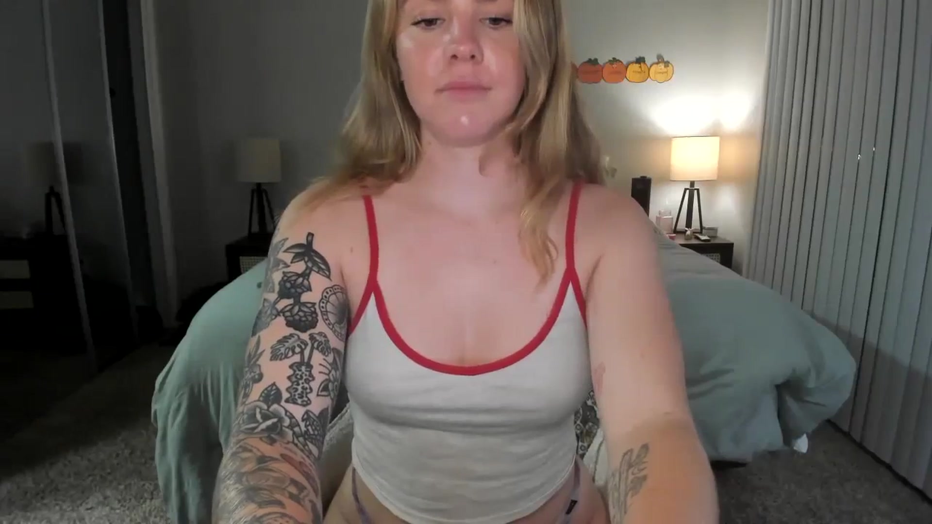 Gallery image thumbnail from KittyKat29's myfreecams stream on, 10/19/2023, 02:55 image 6 of 20