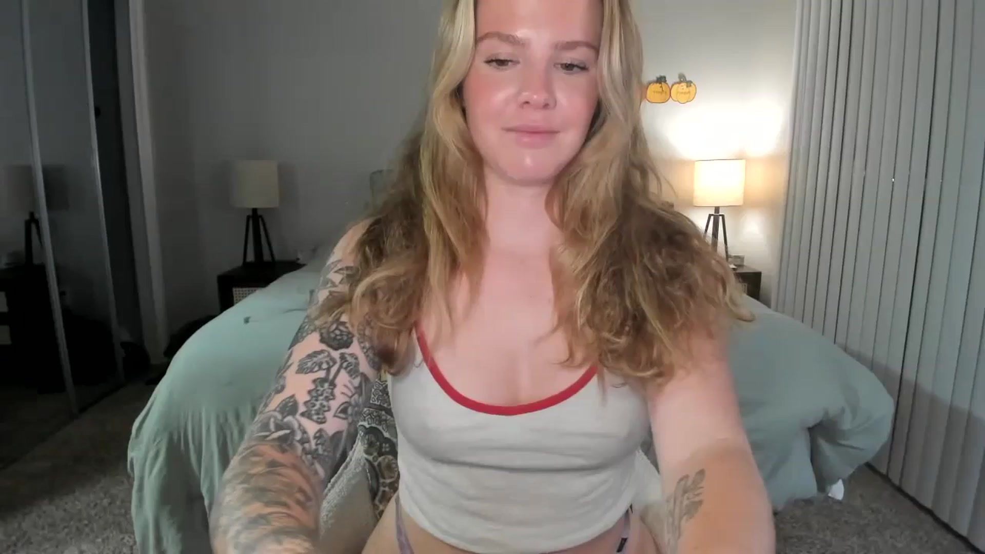 Gallery image thumbnail from KittyKat29's myfreecams stream on, 10/19/2023, 02:55 image 18 of 20