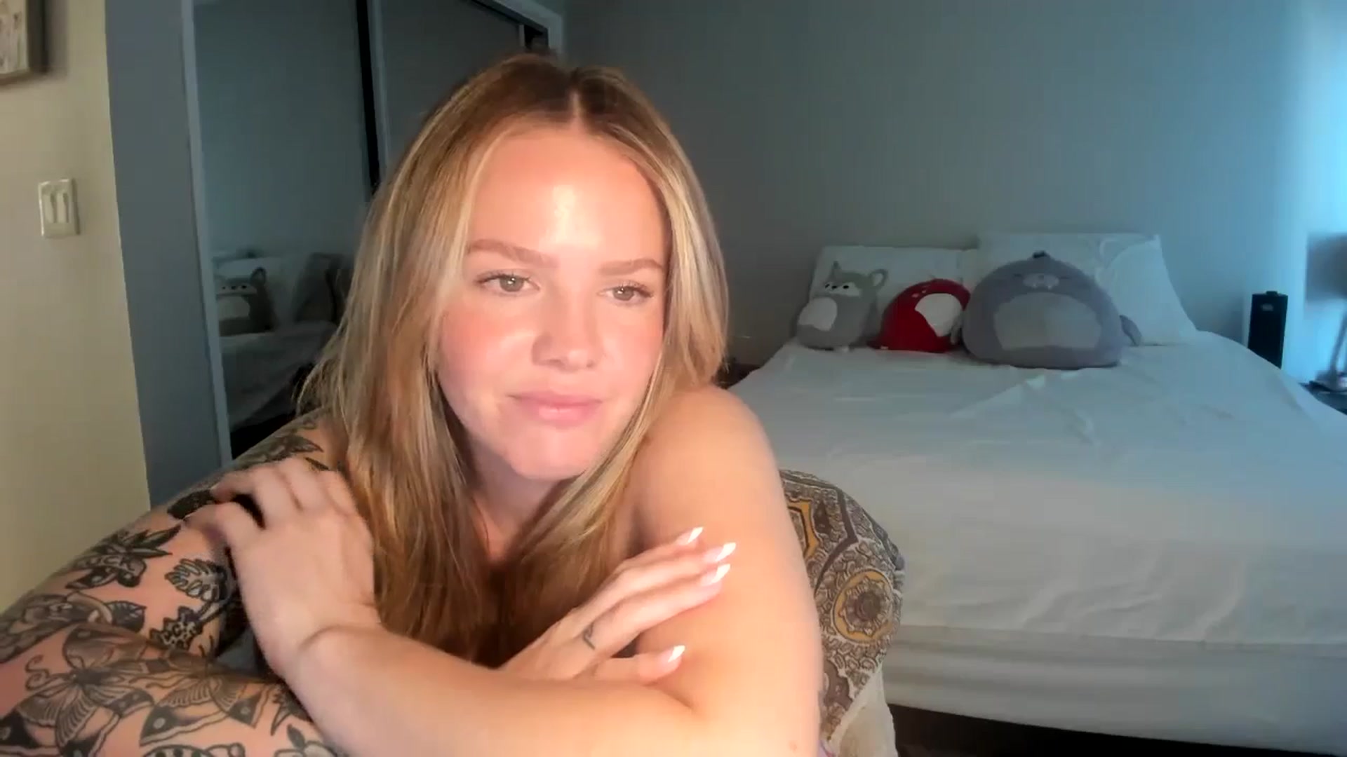 Gallery image thumbnail from KittyKat29's myfreecams stream on, 10/26/2023, 23:57 image 9 of 20