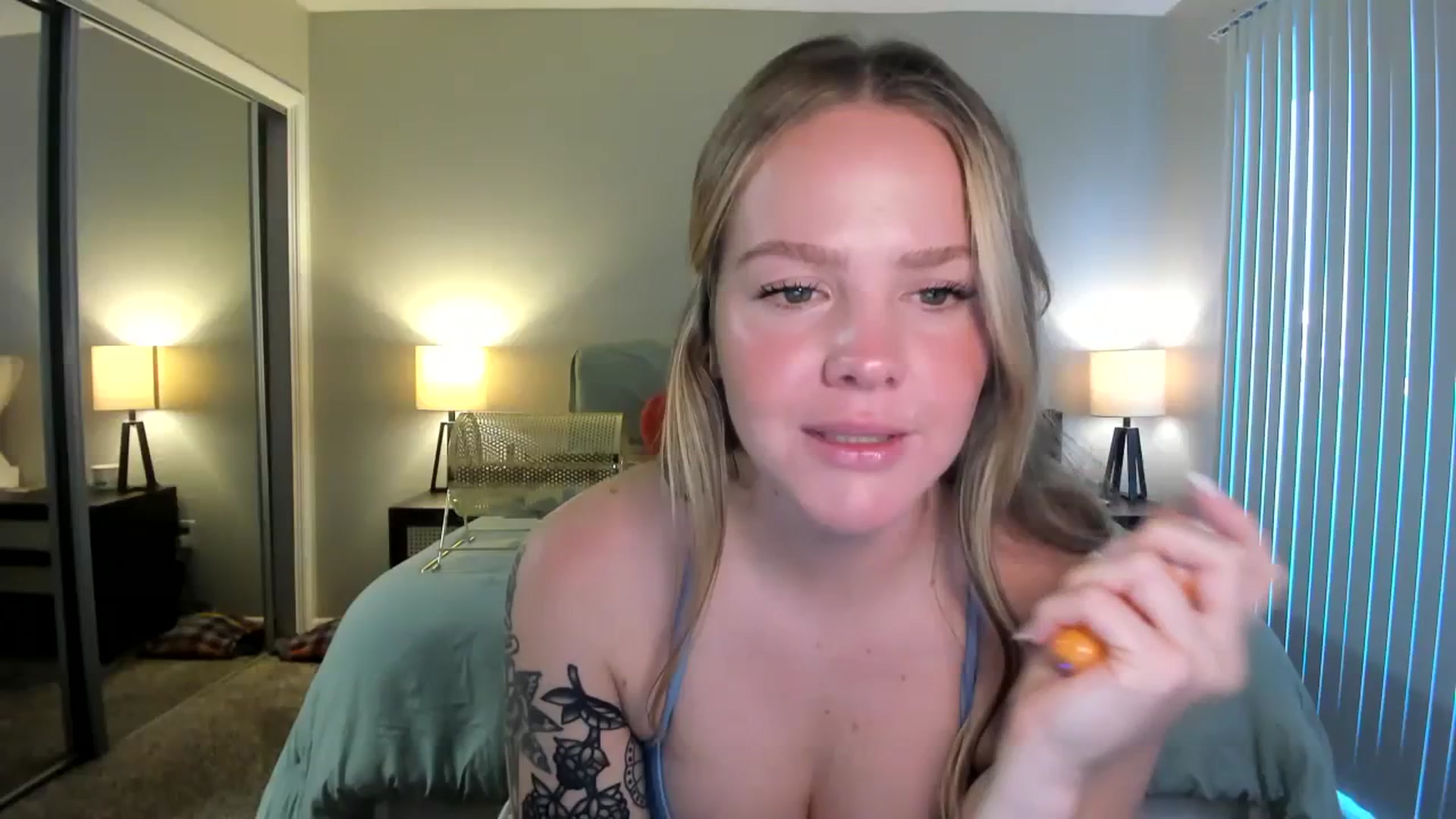 Gallery image thumbnail from KittyKat29's myfreecams stream on, 10/28/2023, 24:35 image 13 of 20