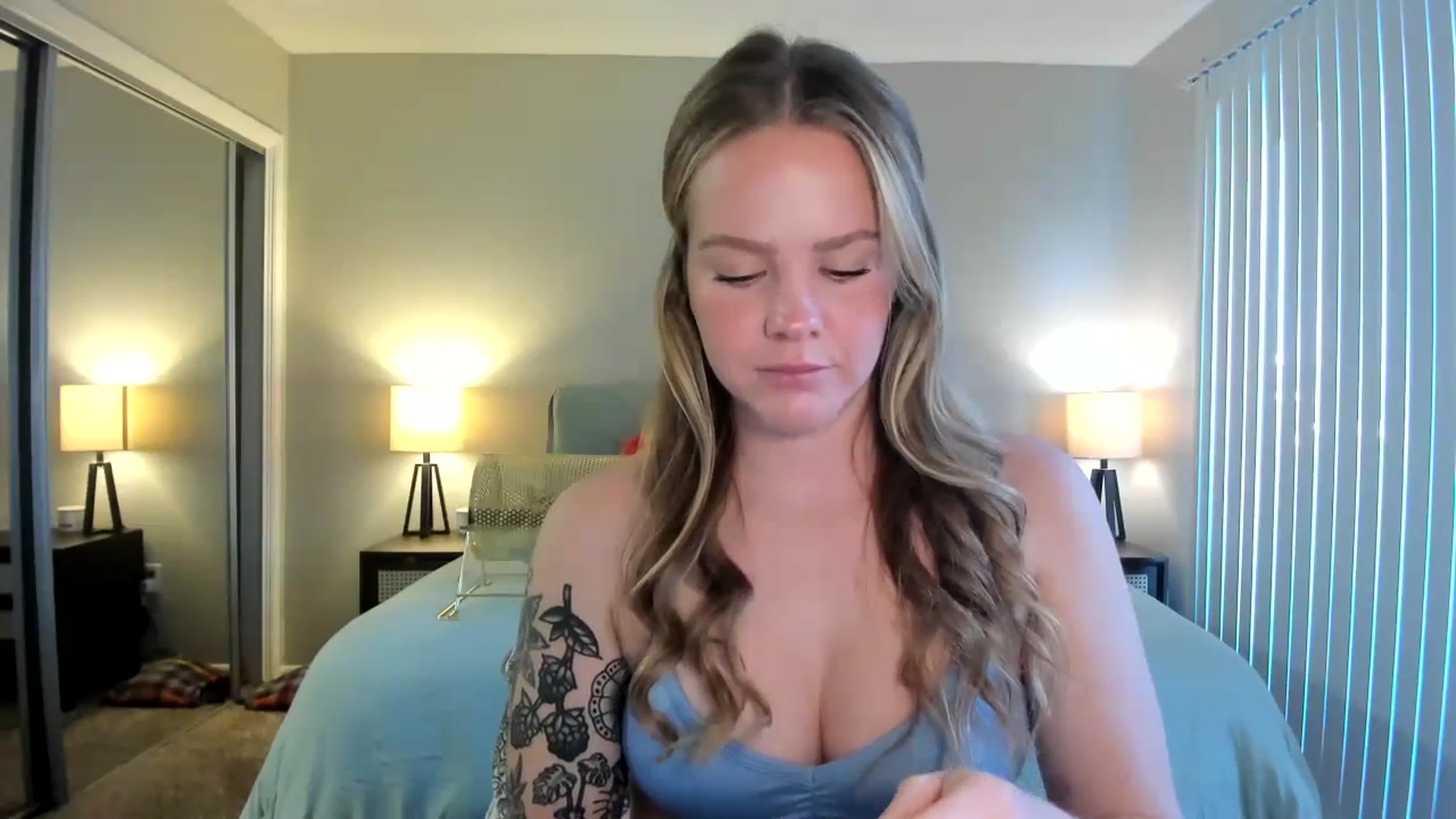 Gallery image thumbnail from KittyKat29's myfreecams stream on, 10/28/2023, 24:35 image 2 of 20