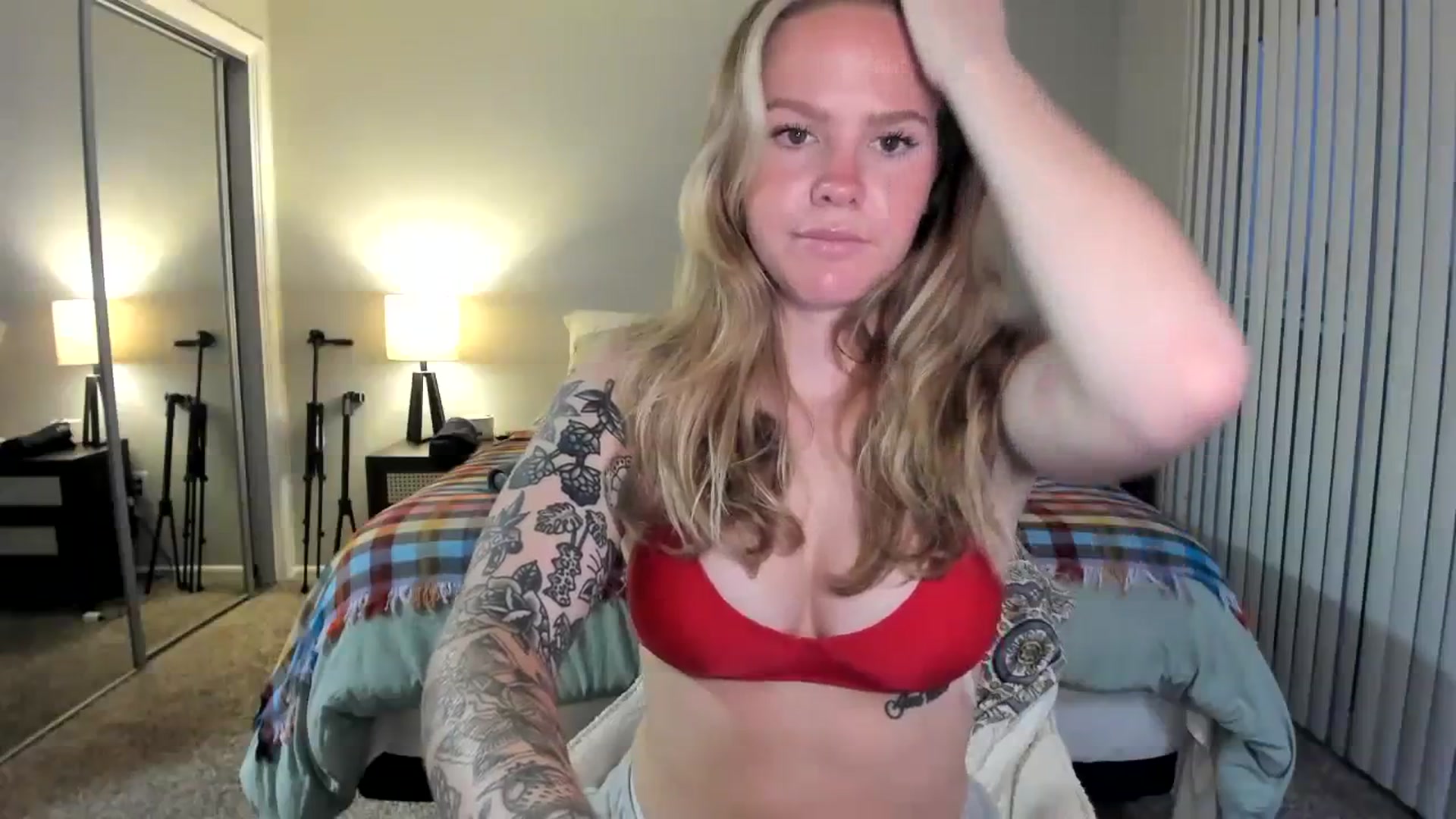 Gallery image thumbnail from KittyKat29's myfreecams stream on, 11/06/2023, 01:31 image 5 of 20