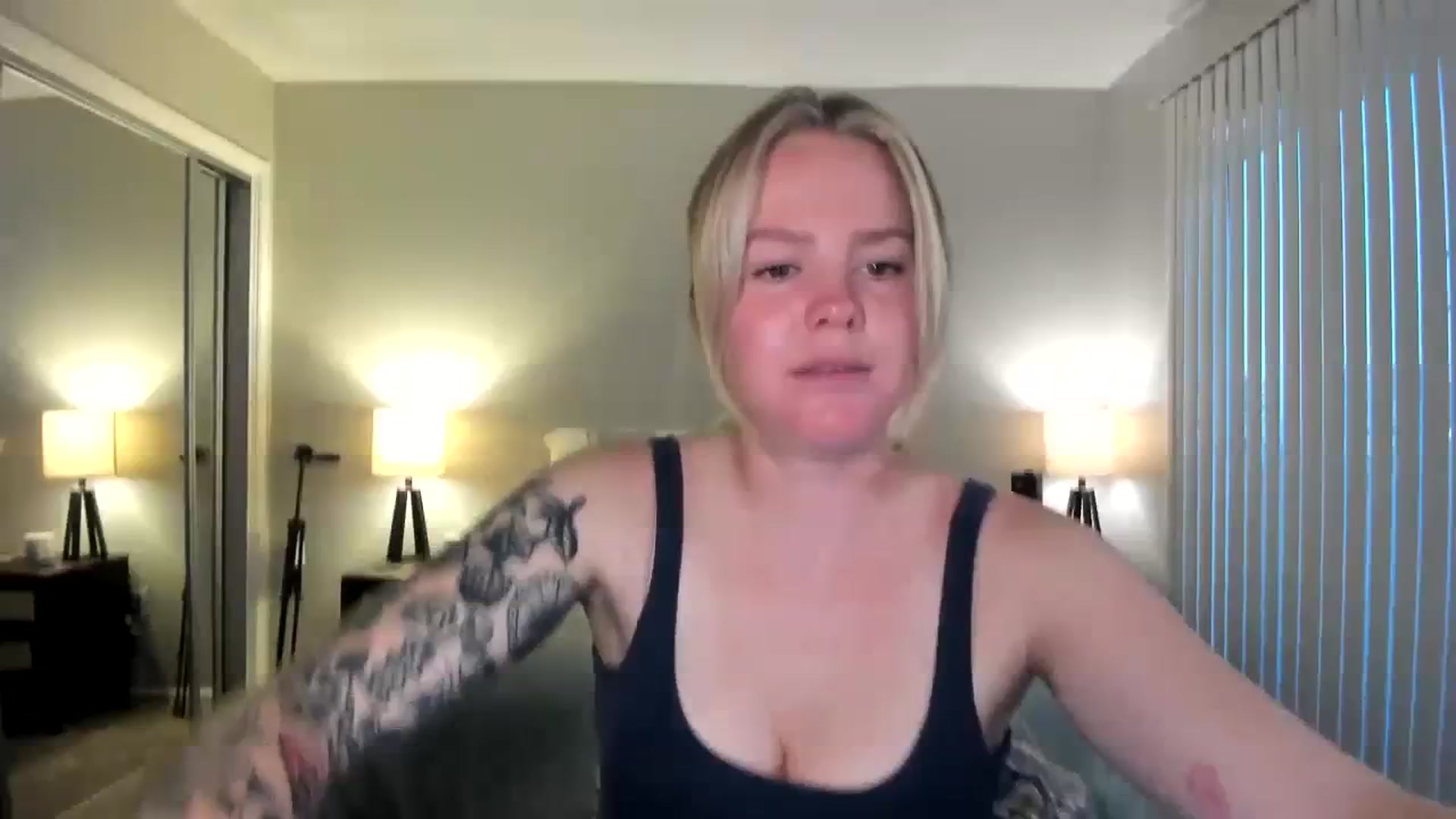 Gallery image thumbnail from KittyKat29's myfreecams stream on, 11/08/2023, 01:12 image 7 of 20