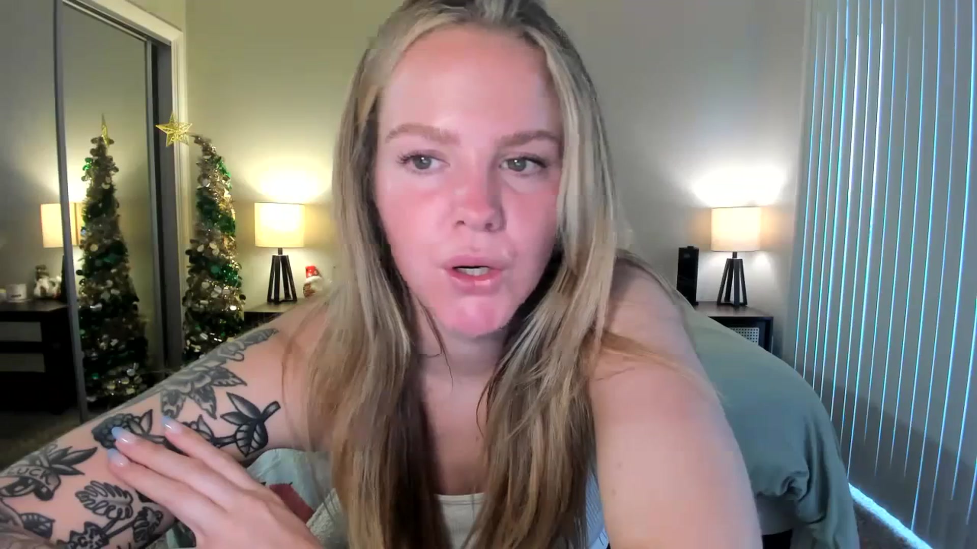 Gallery image thumbnail from KittyKat29's myfreecams stream on, 11/16/2023, 24:03 image 11 of 20