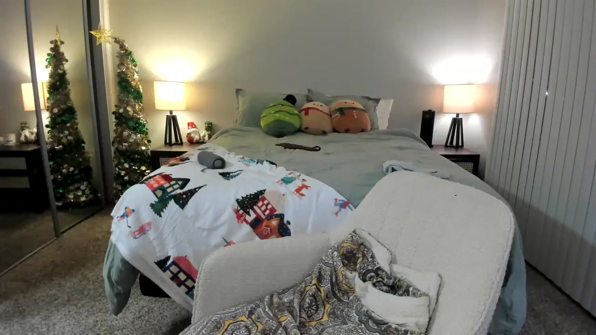 Gallery image thumbnail from KittyKat29's myfreecams stream on, 11/16/2023, 03:21 image 9 of 20