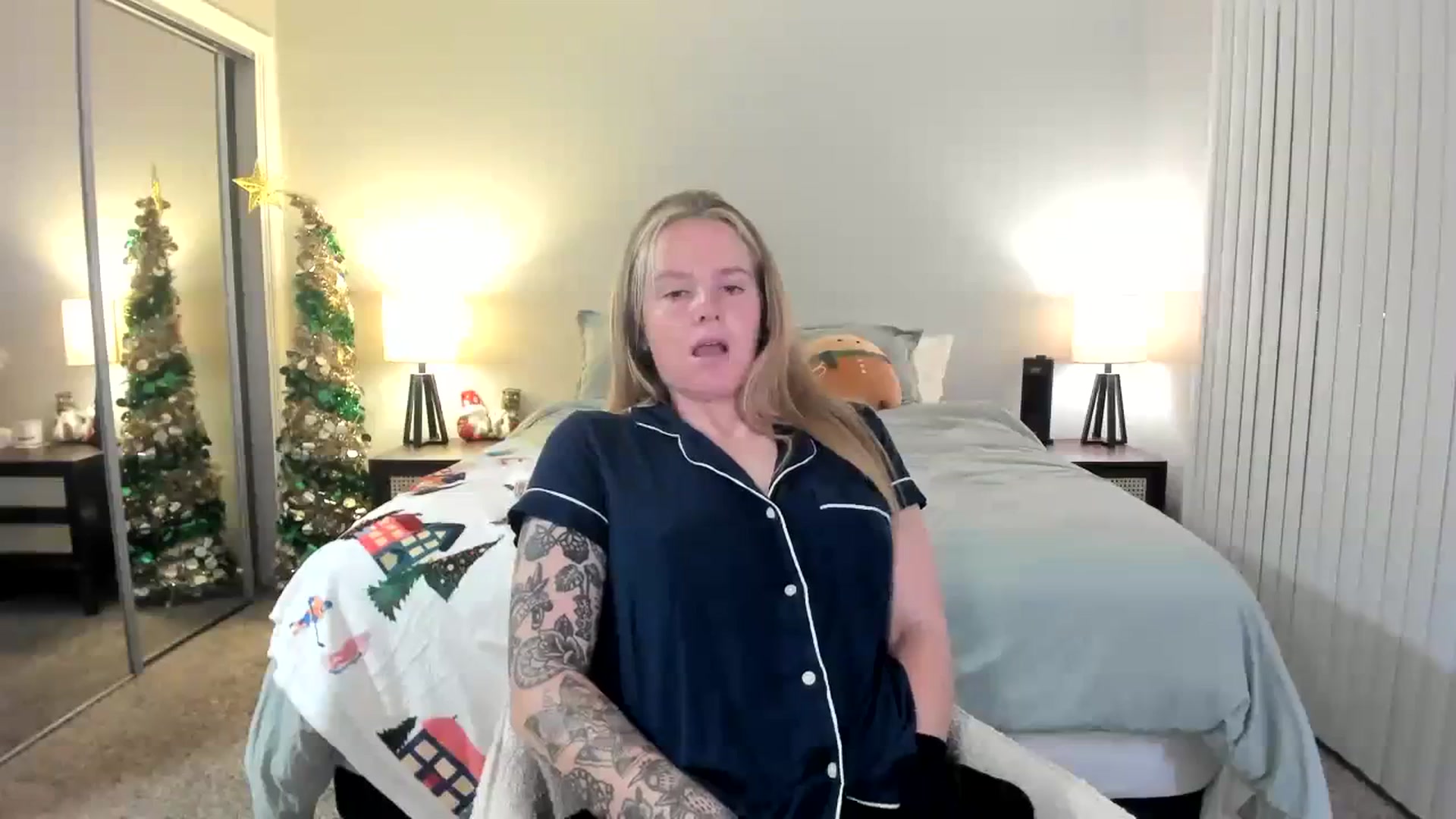 Gallery image thumbnail from KittyKat29's myfreecams stream on, 11/16/2023, 04:43 image 15 of 20