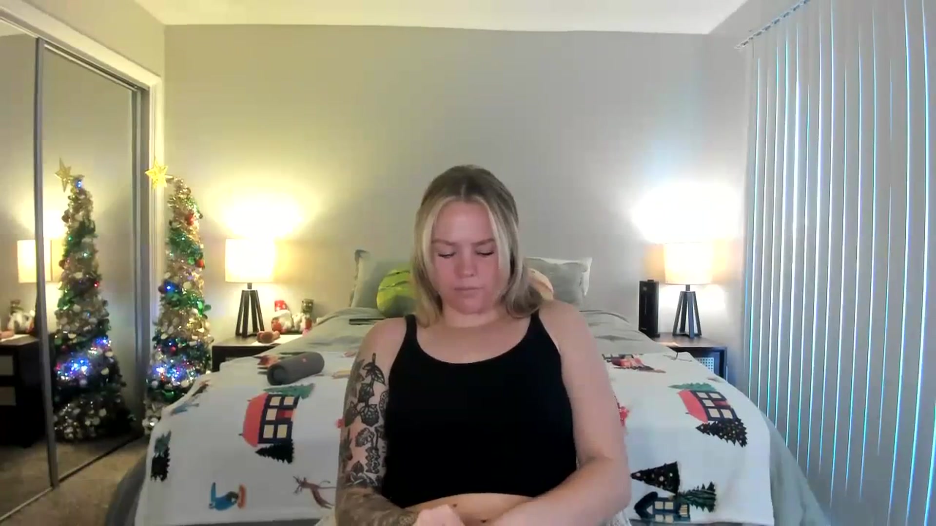Gallery image thumbnail from KittyKat29's myfreecams stream on, 11/17/2023, 24:44 image 8 of 20