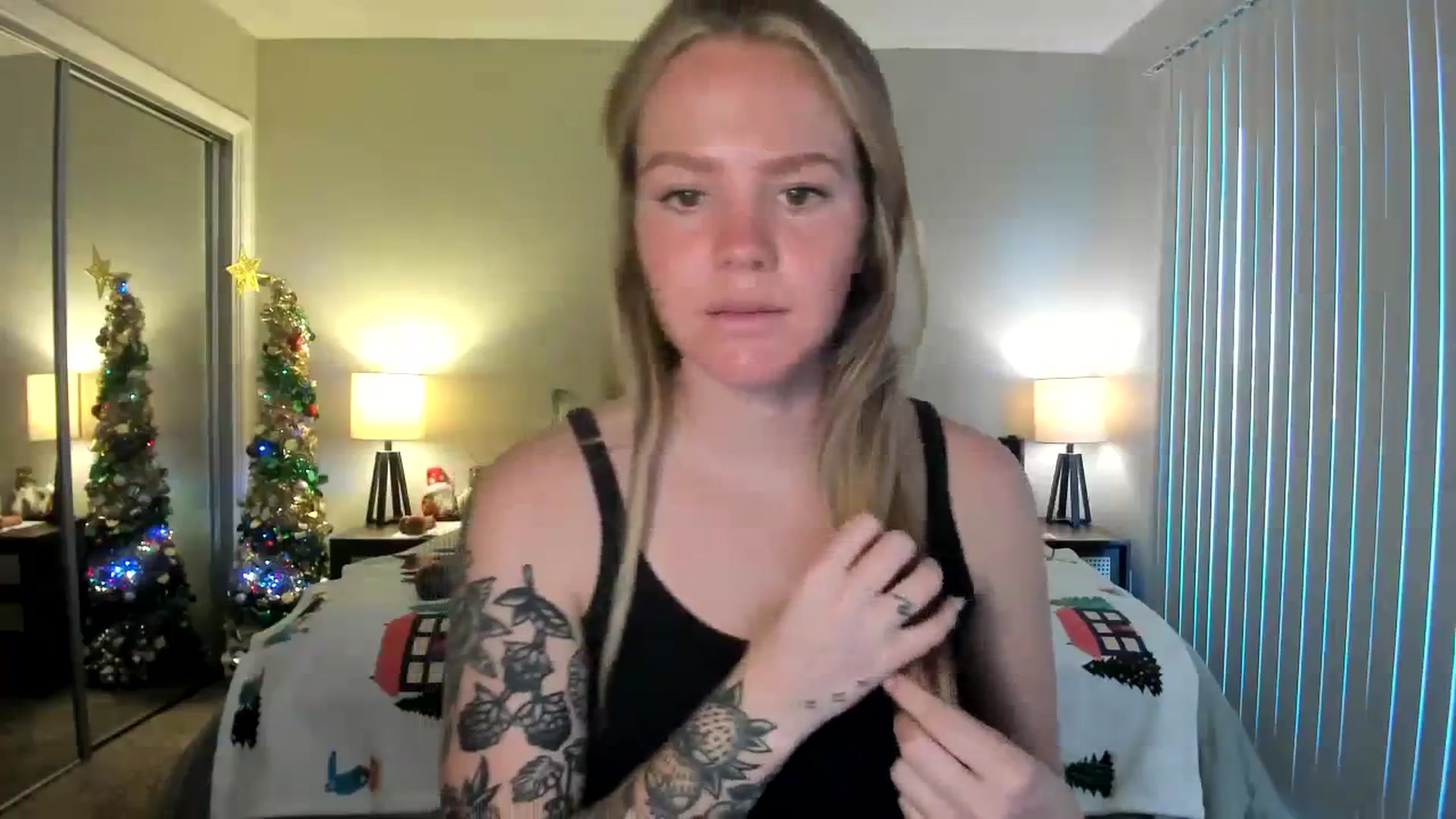 Gallery image thumbnail from KittyKat29's myfreecams stream on, 11/17/2023, 24:44 image 9 of 20
