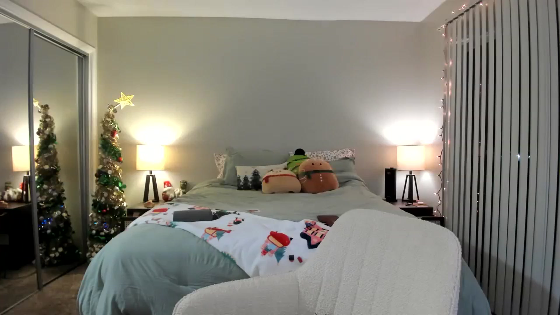Gallery image thumbnail from KittyKat29's myfreecams stream on, 12/02/2023, 01:47 image 9 of 20