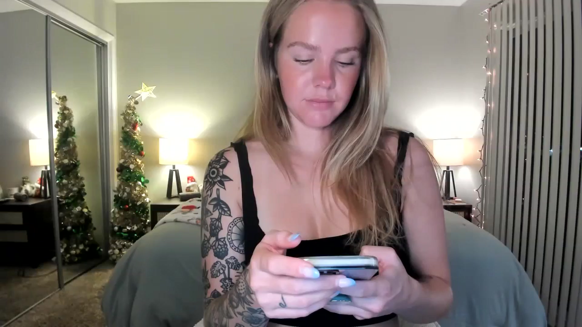 Gallery image thumbnail from KittyKat29's myfreecams stream on, 12/02/2023, 05:40 image 5 of 20