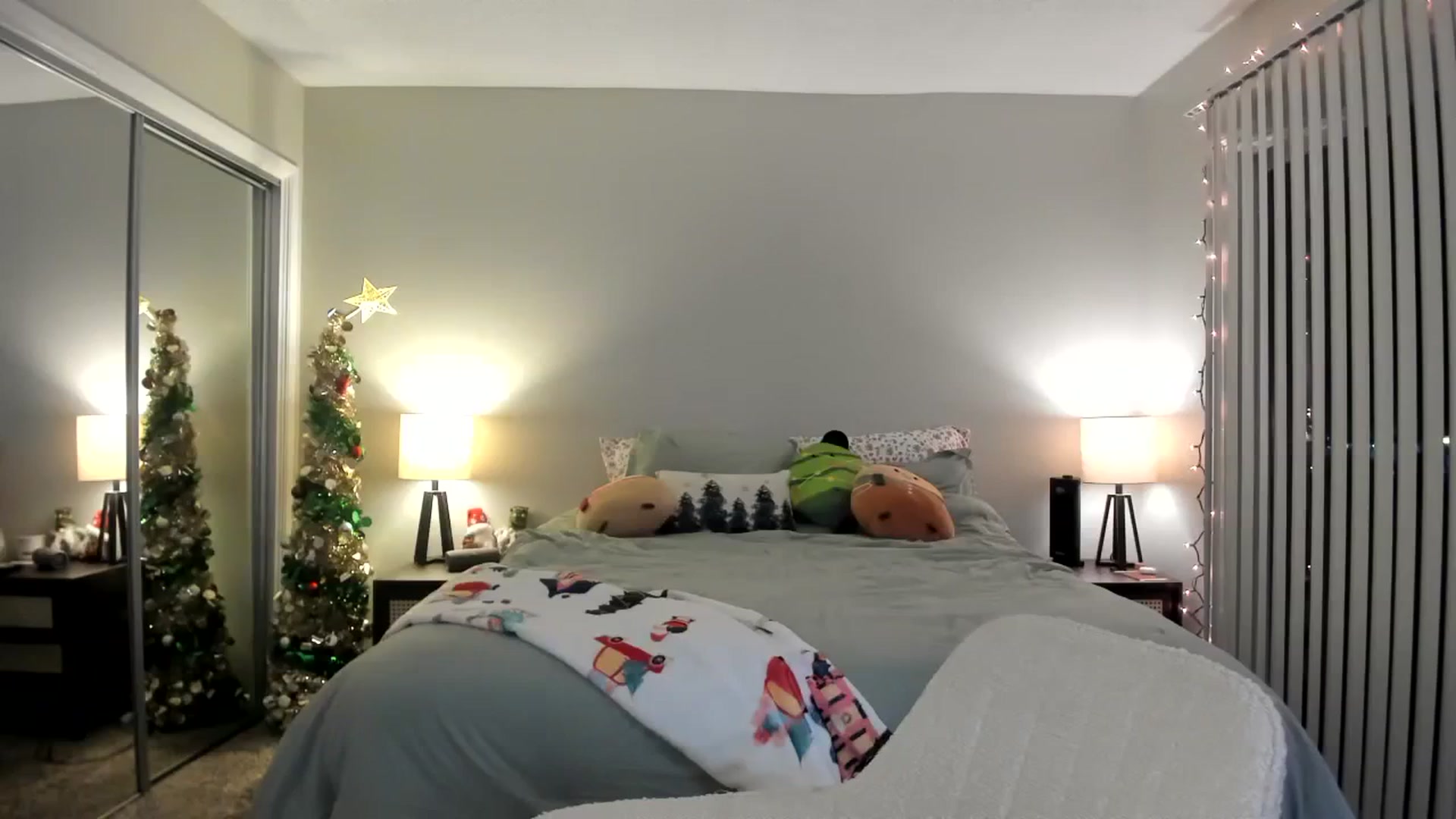 Gallery image thumbnail from KittyKat29's myfreecams stream on, 12/02/2023, 05:40 image 11 of 20