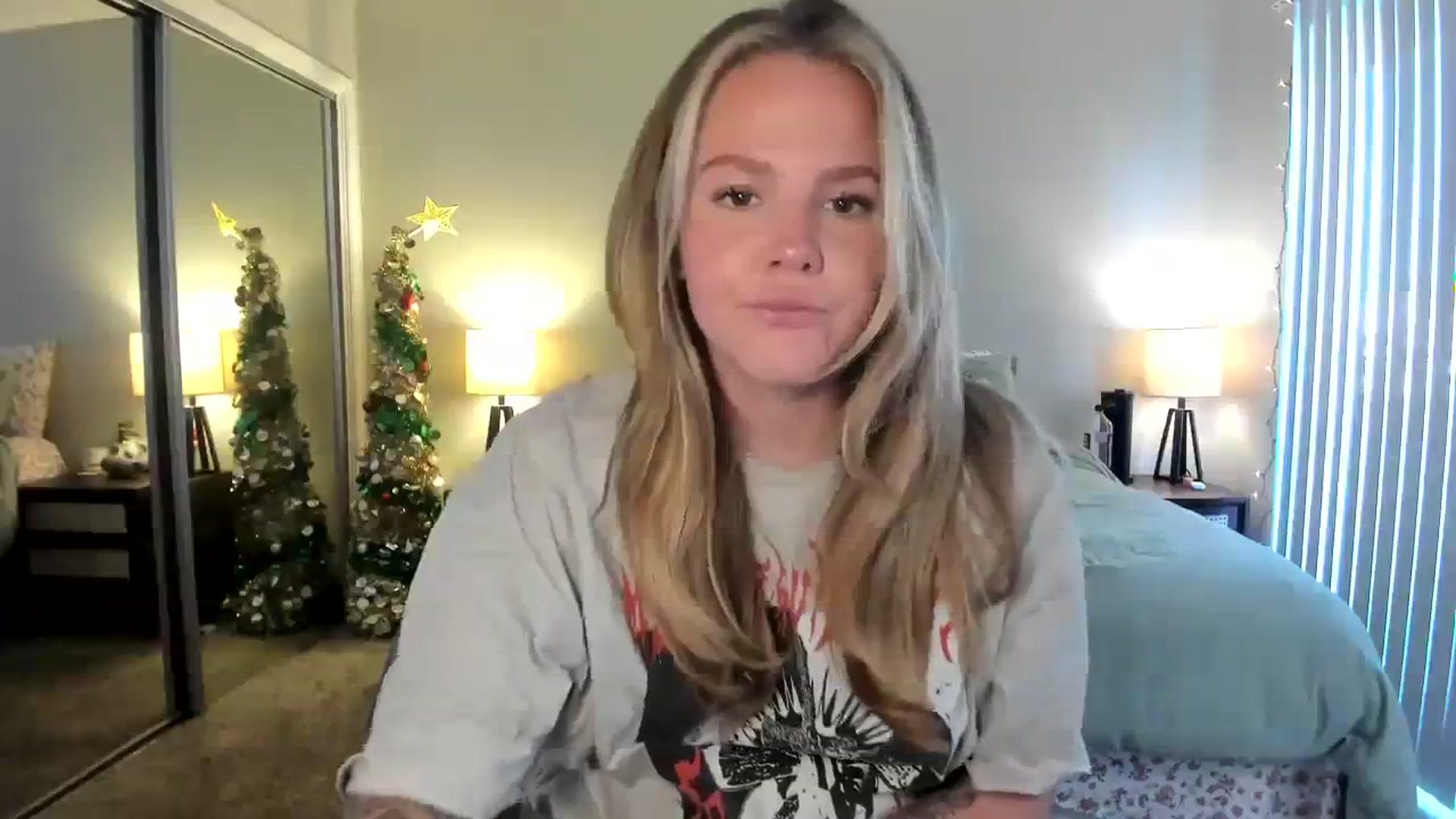 Gallery image thumbnail from KittyKat29's myfreecams stream on, 12/13/2023, 22:38 image 12 of 20