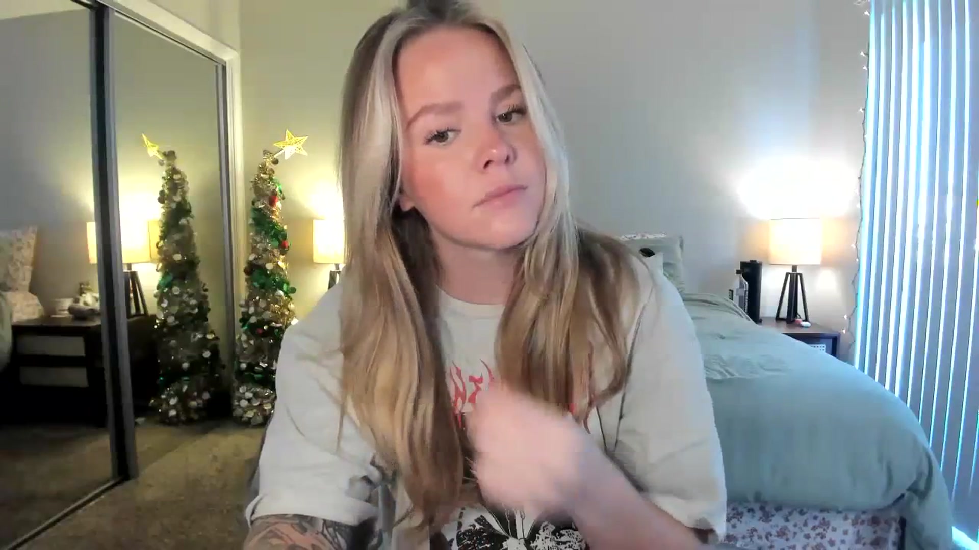 Gallery image thumbnail from KittyKat29's myfreecams stream on, 12/13/2023, 22:38 image 8 of 20