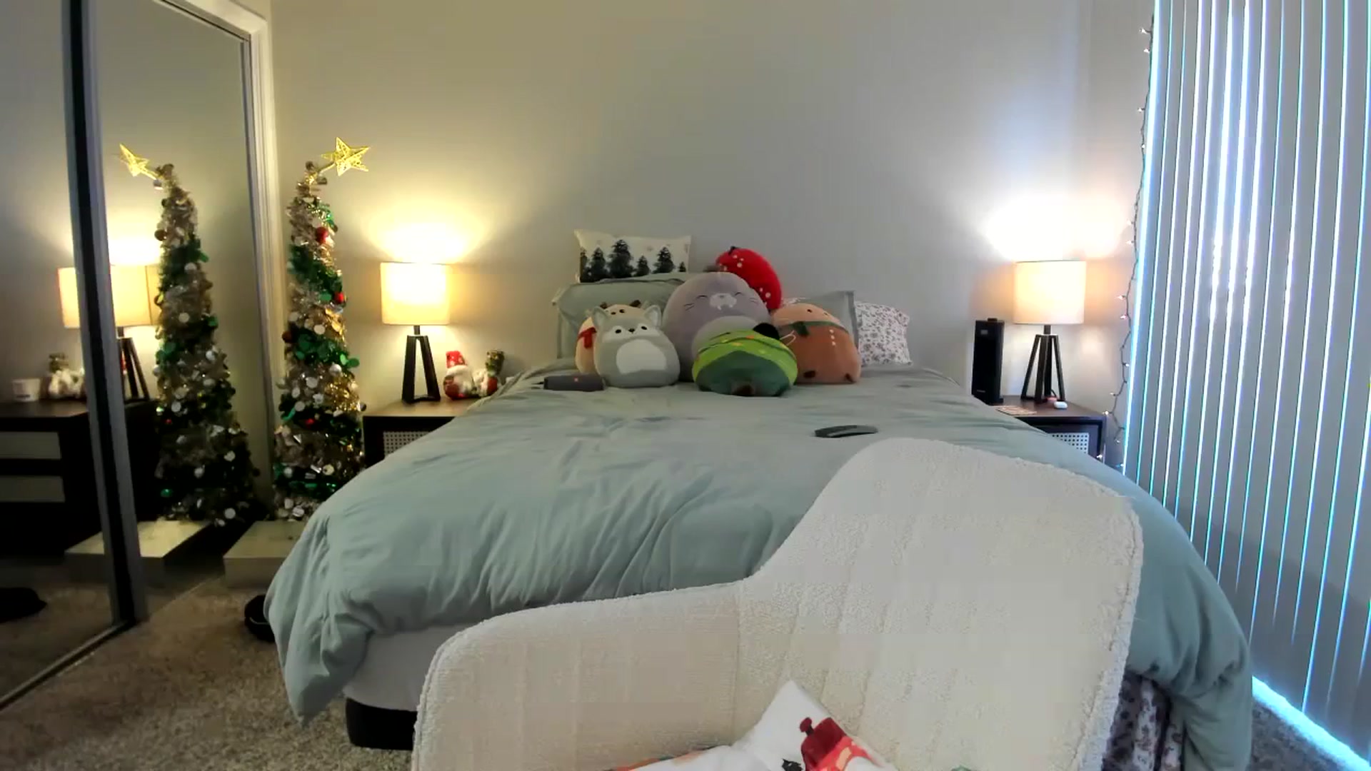 Gallery image thumbnail from KittyKat29's myfreecams stream on, 12/16/2023, 22:01 image 20 of 20