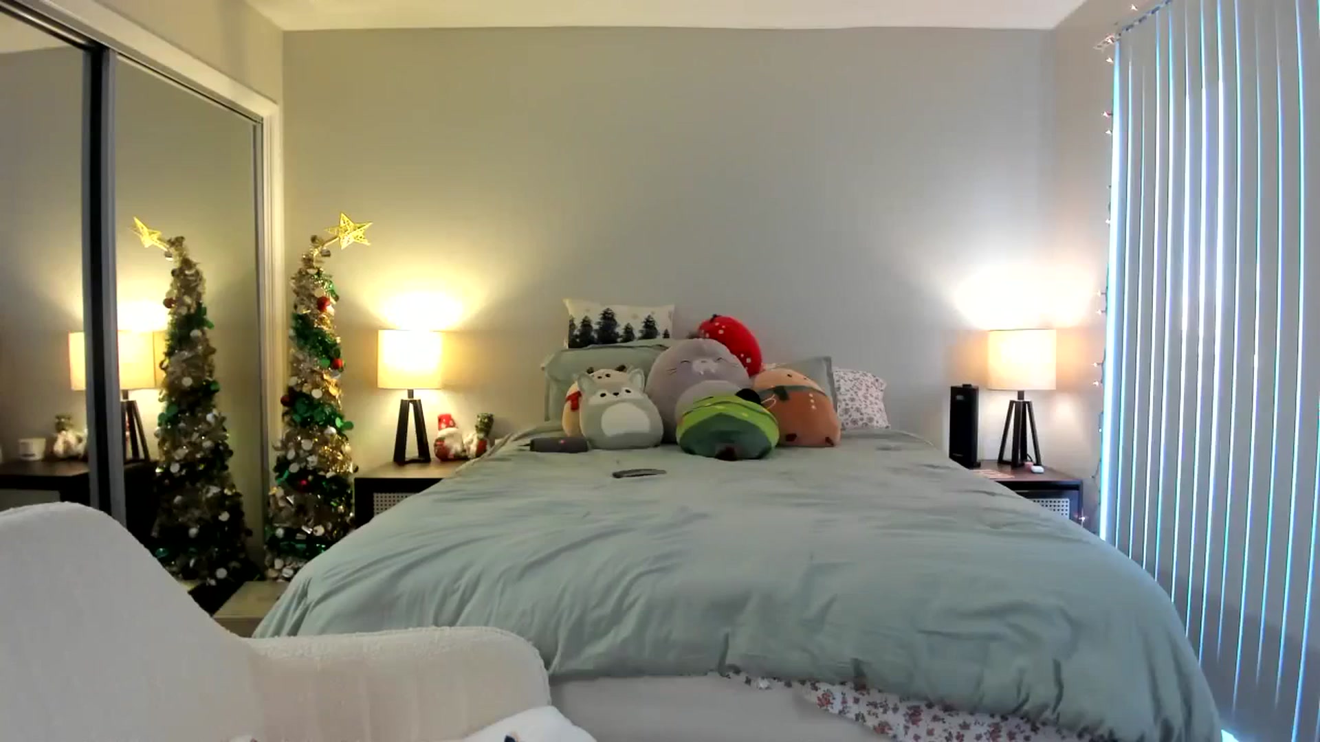 Gallery image thumbnail from KittyKat29's myfreecams stream on, 12/16/2023, 23:18 image 20 of 20