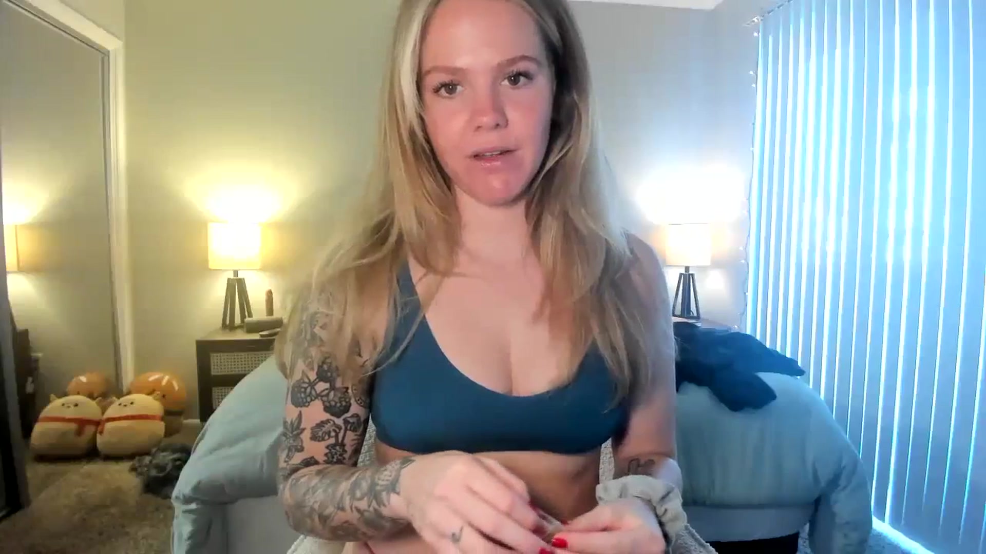 Gallery image thumbnail from KittyKat29's myfreecams stream on, 12/28/2023, 22:44 image 19 of 20