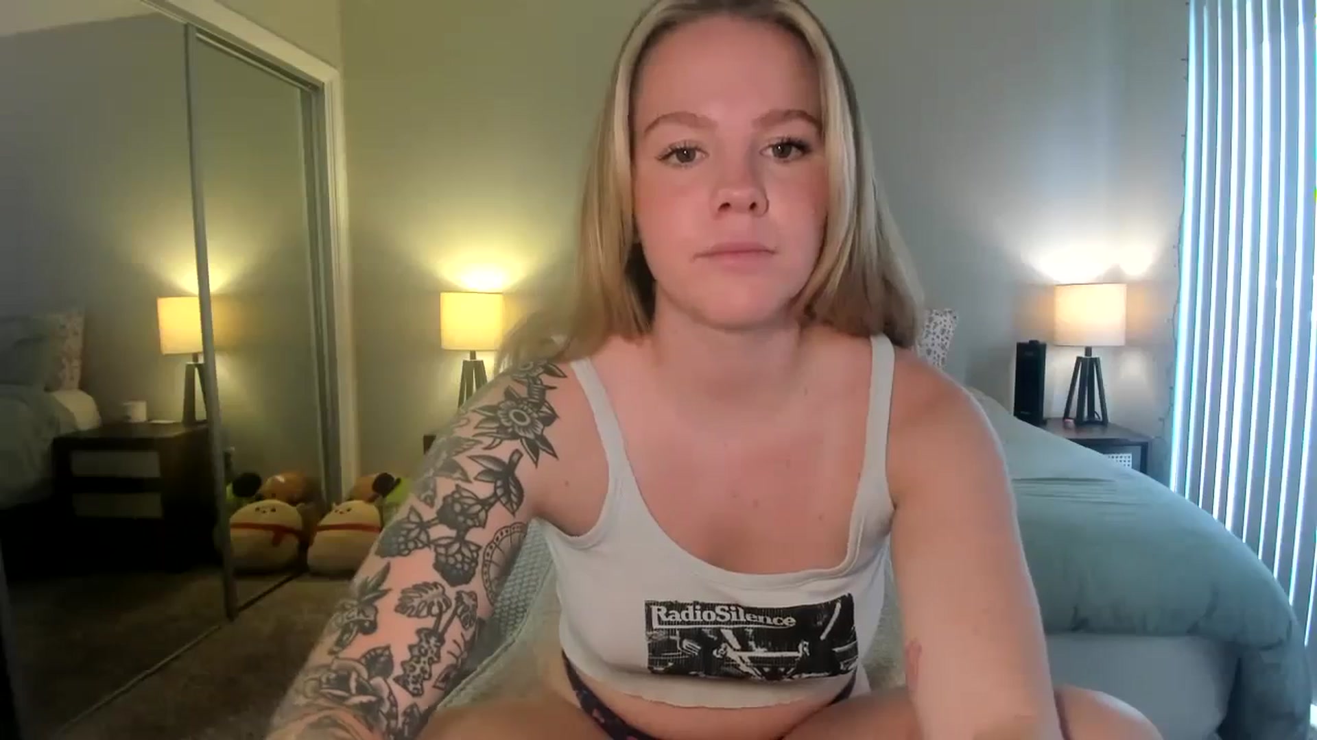 Gallery image thumbnail from KittyKat29's myfreecams stream on, 01/04/2024, 24:11 image 8 of 20