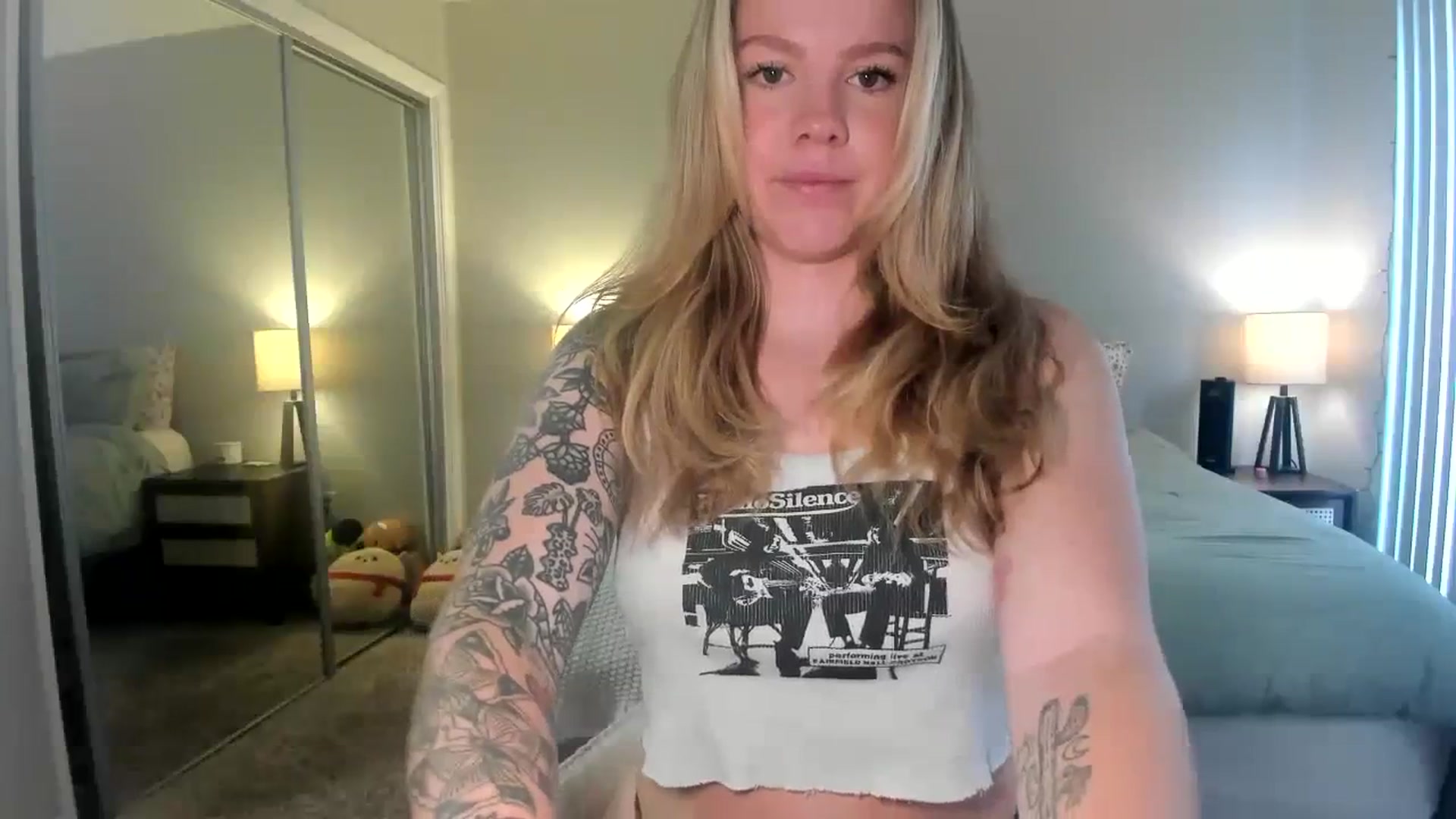 Gallery image thumbnail from KittyKat29's myfreecams stream on, 01/04/2024, 24:11 image 18 of 20