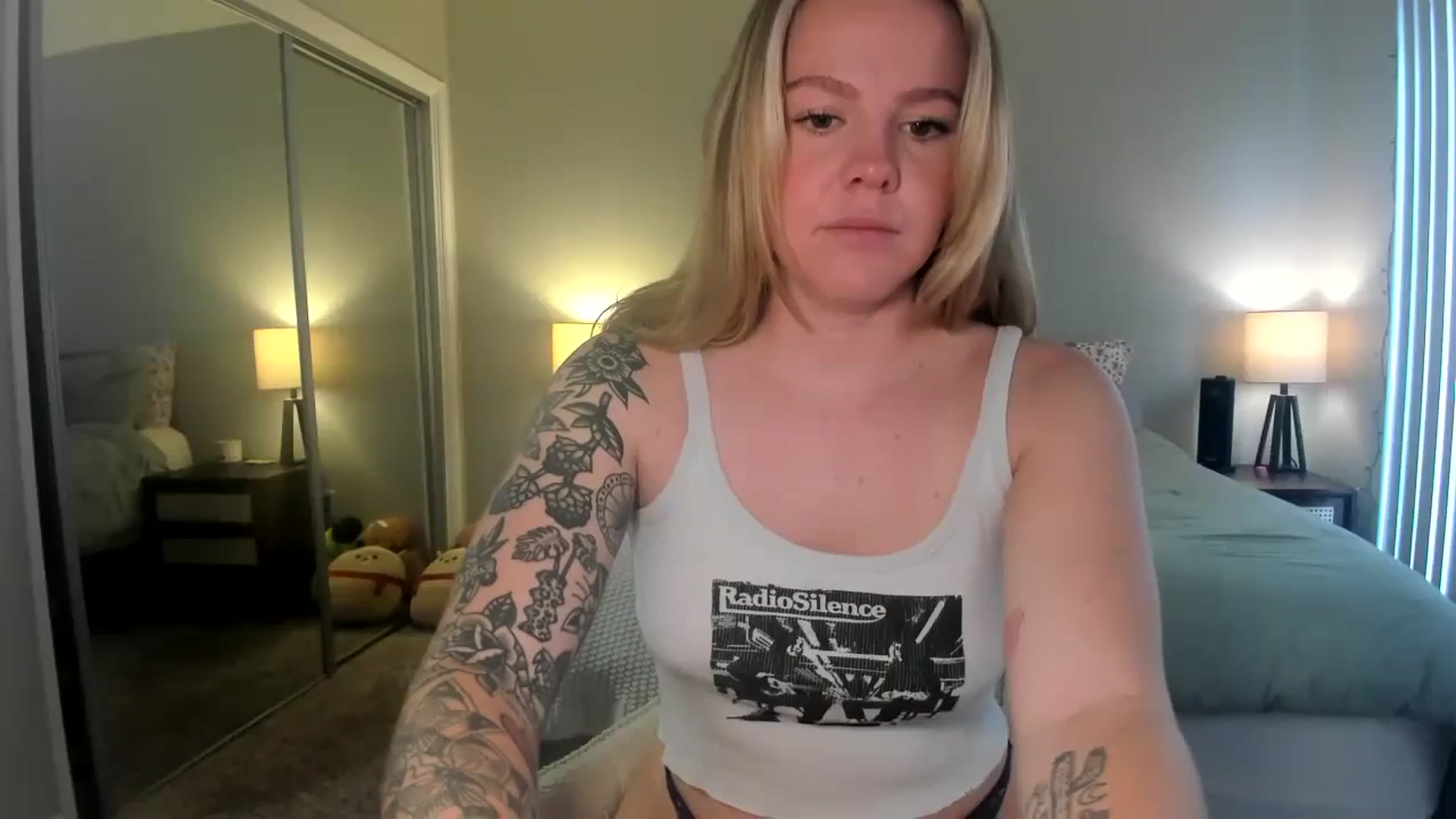Gallery image thumbnail from KittyKat29's myfreecams stream on, 01/04/2024, 24:11 image 15 of 20