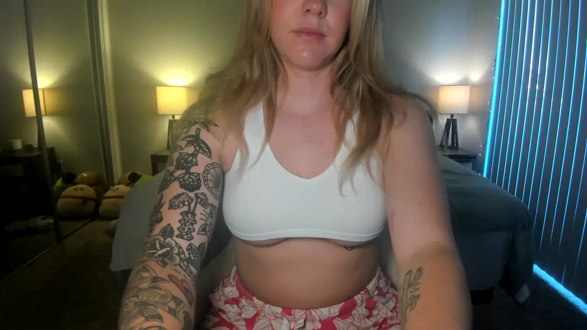 Gallery image thumbnail from KittyKat29's myfreecams stream on, 01/04/2024, 23:54 image 20 of 20