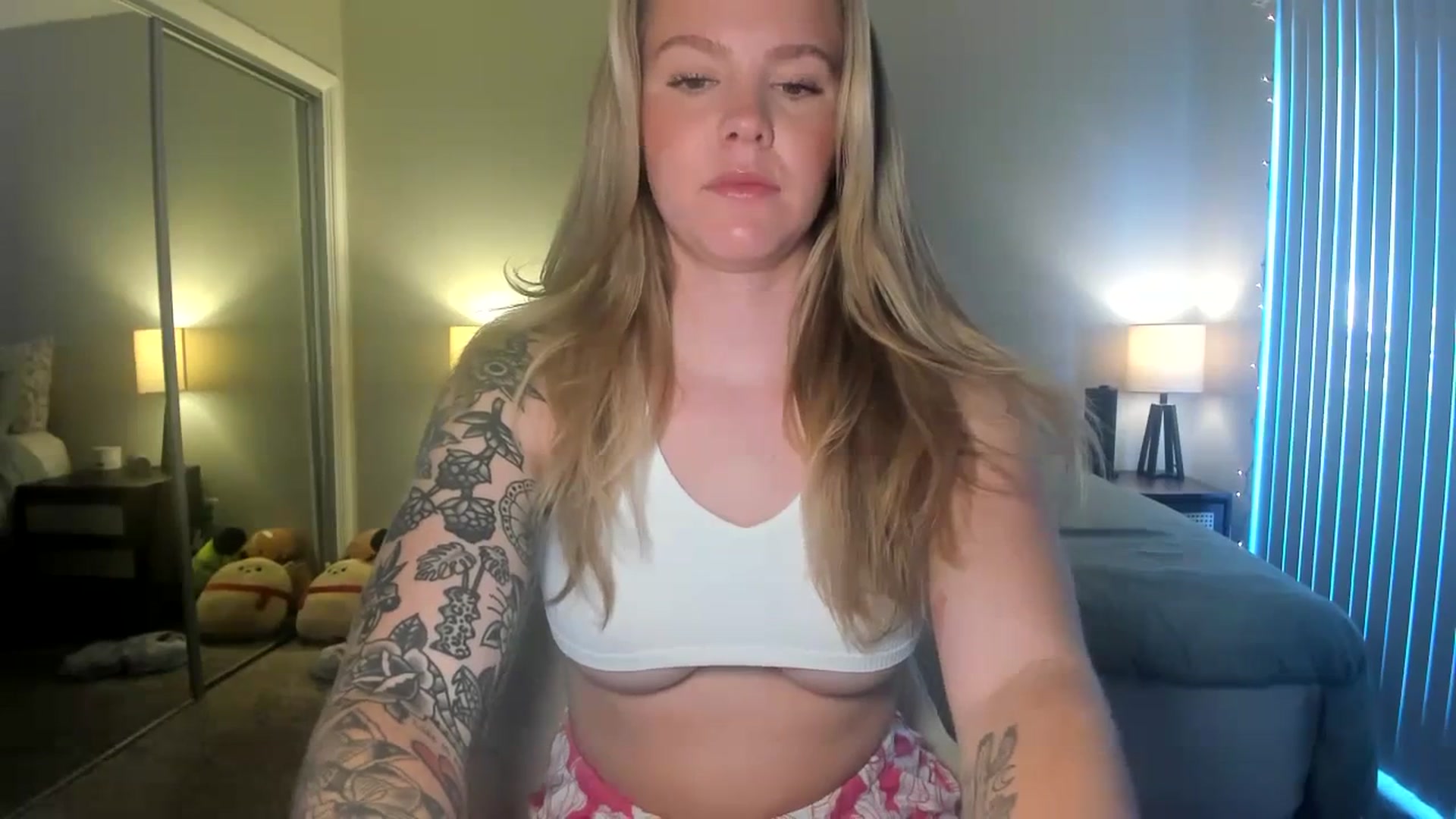 Gallery image thumbnail from KittyKat29's myfreecams stream on, 01/04/2024, 23:54 image 11 of 20