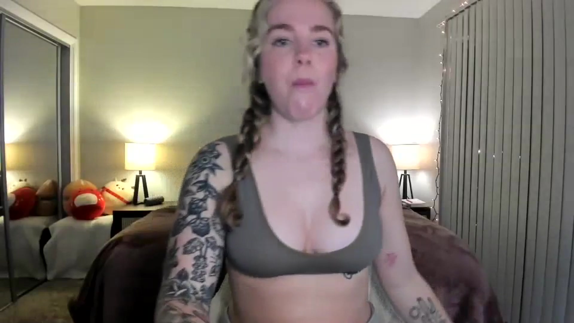Gallery image thumbnail from KittyKat29's myfreecams stream on, 01/26/2024, 02:35 image 16 of 20
