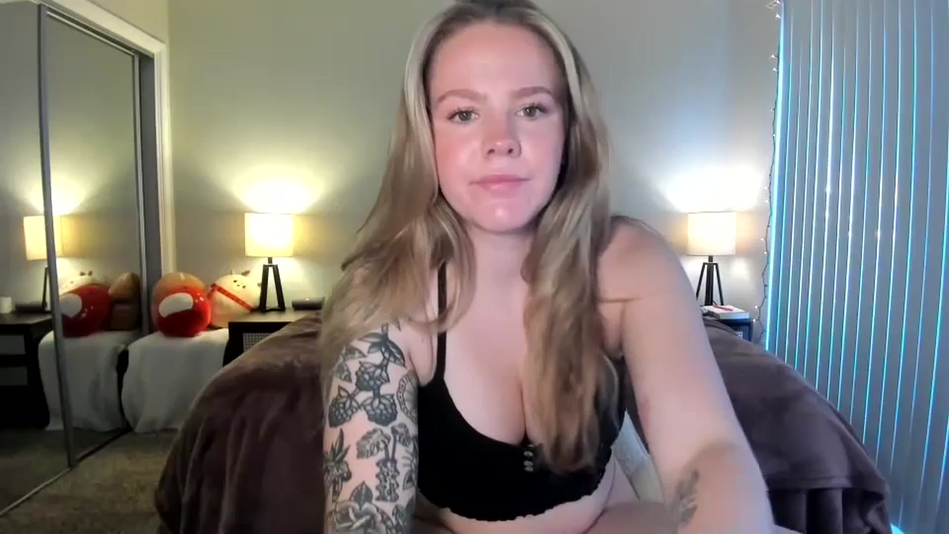 Gallery image thumbnail from KittyKat29's myfreecams stream on, 01/30/2024, 24:41 image 19 of 20