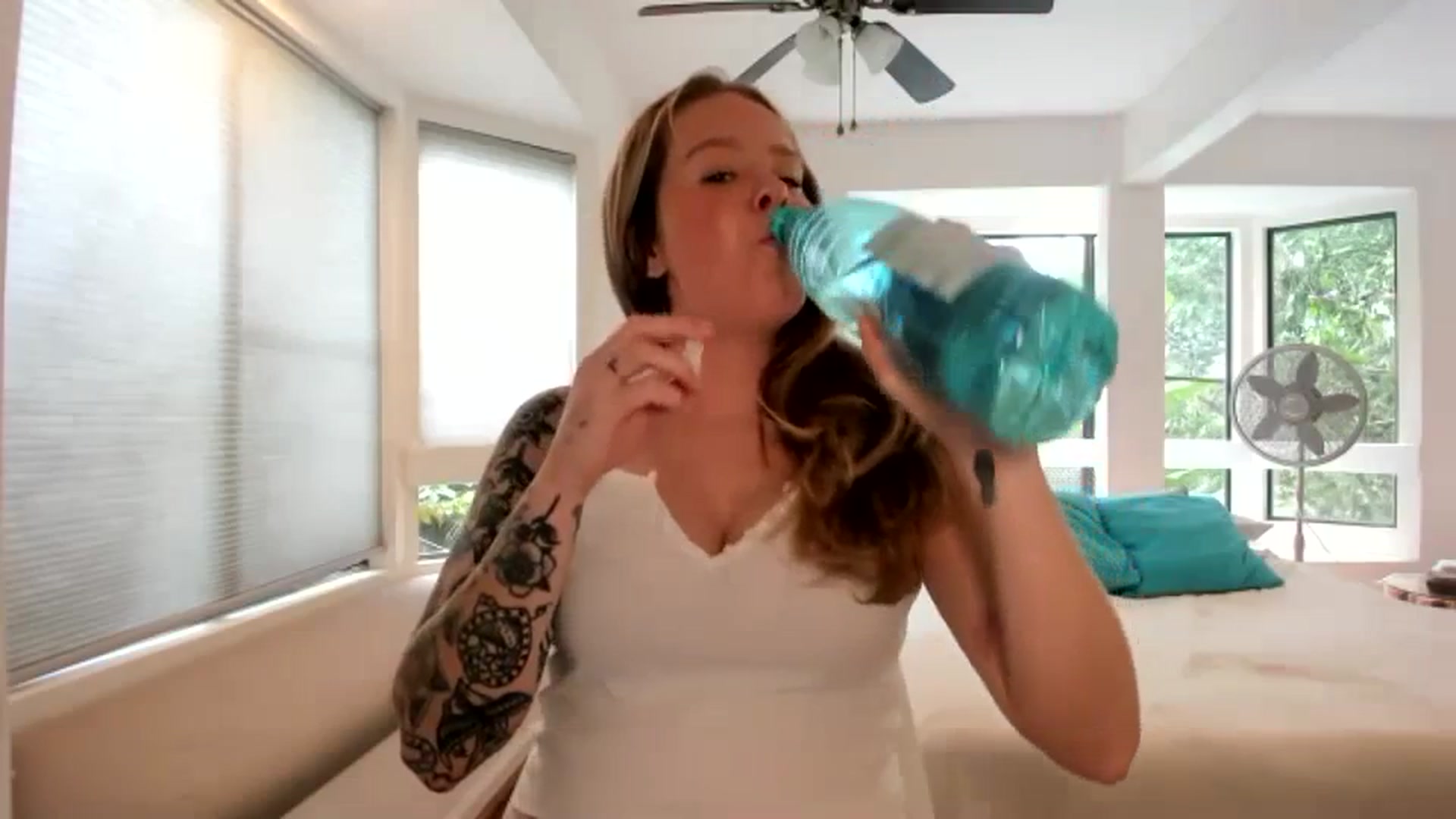Gallery image thumbnail from KittyKat29's myfreecams stream on, 02/14/2024, 23:36 image 2 of 20