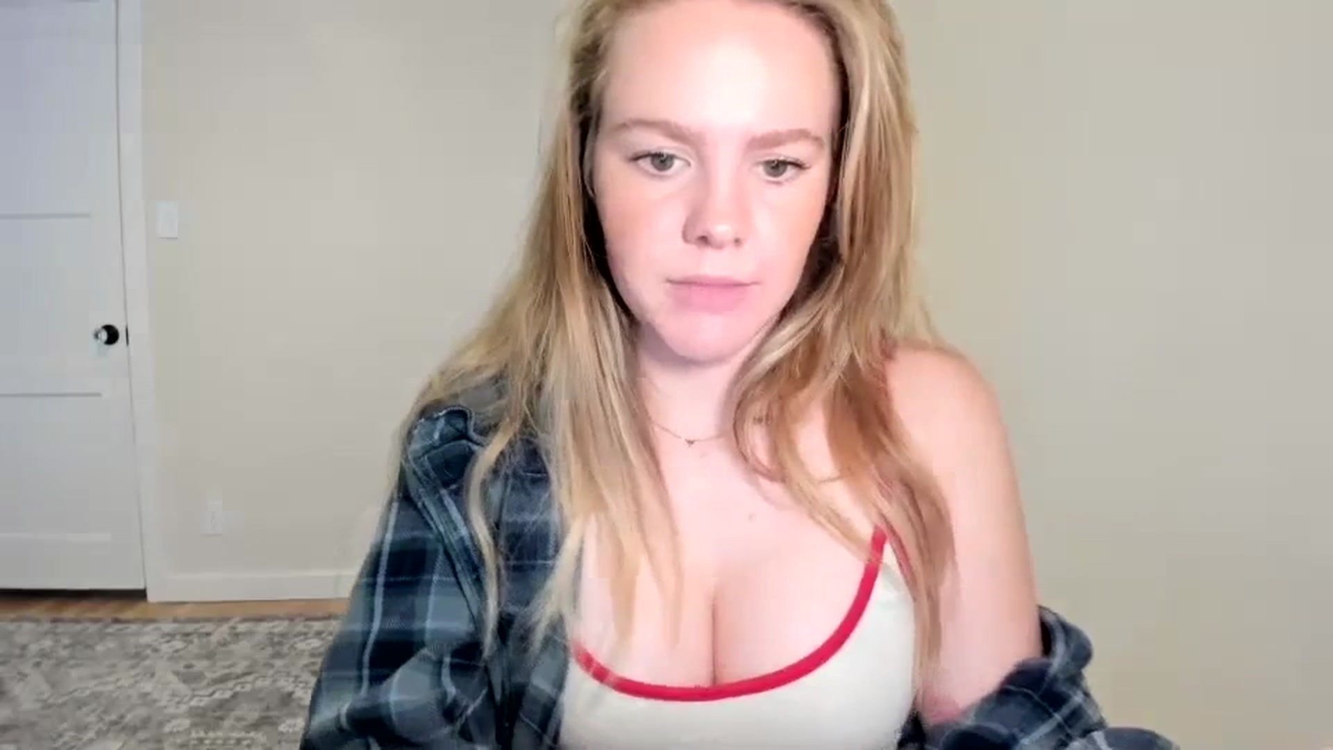 Gallery image thumbnail from KittyKat29's myfreecams stream on, 03/03/2024, 23:49 image 19 of 20
