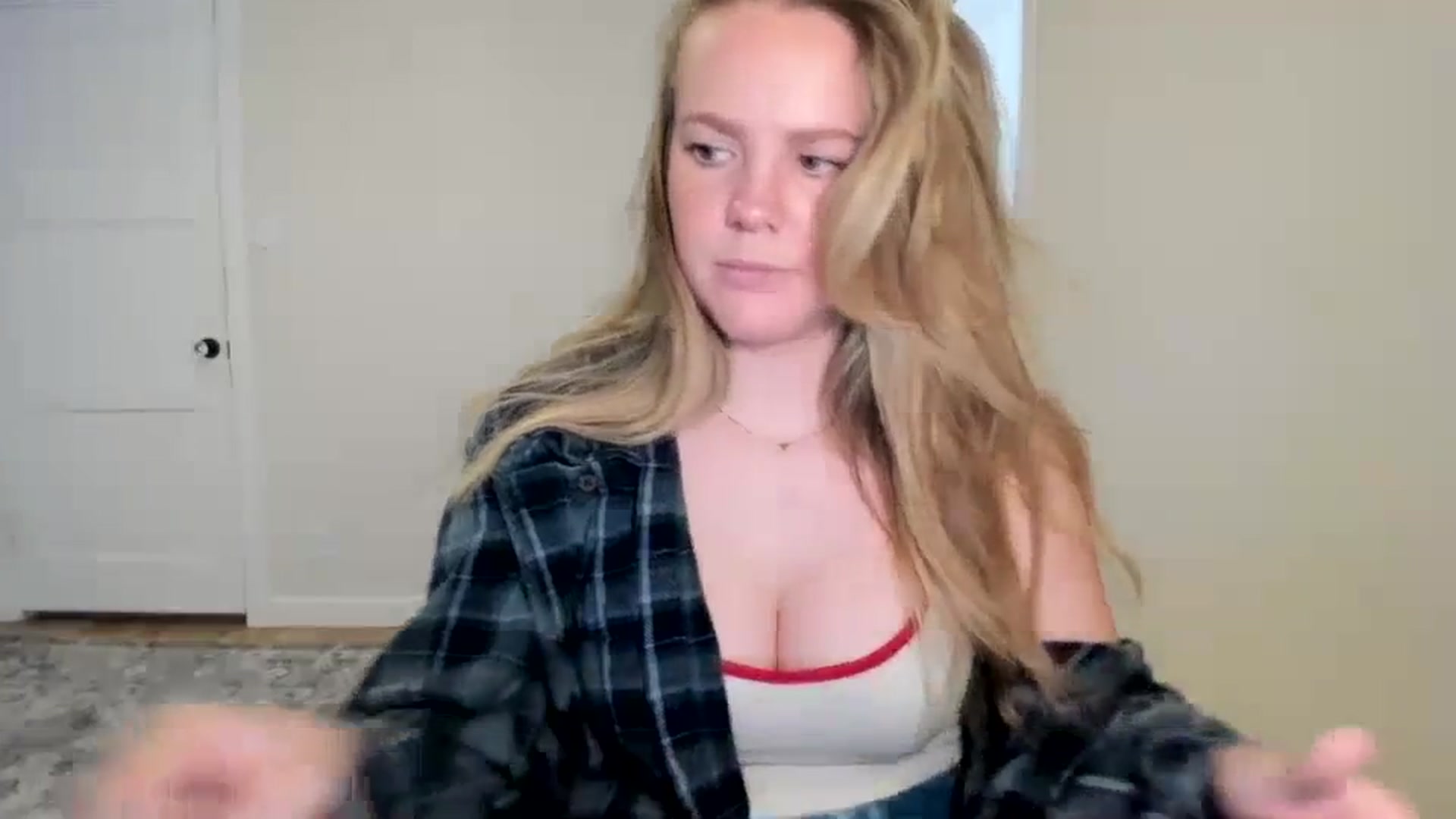 Gallery image thumbnail from KittyKat29's myfreecams stream on, 03/03/2024, 23:49 image 3 of 20