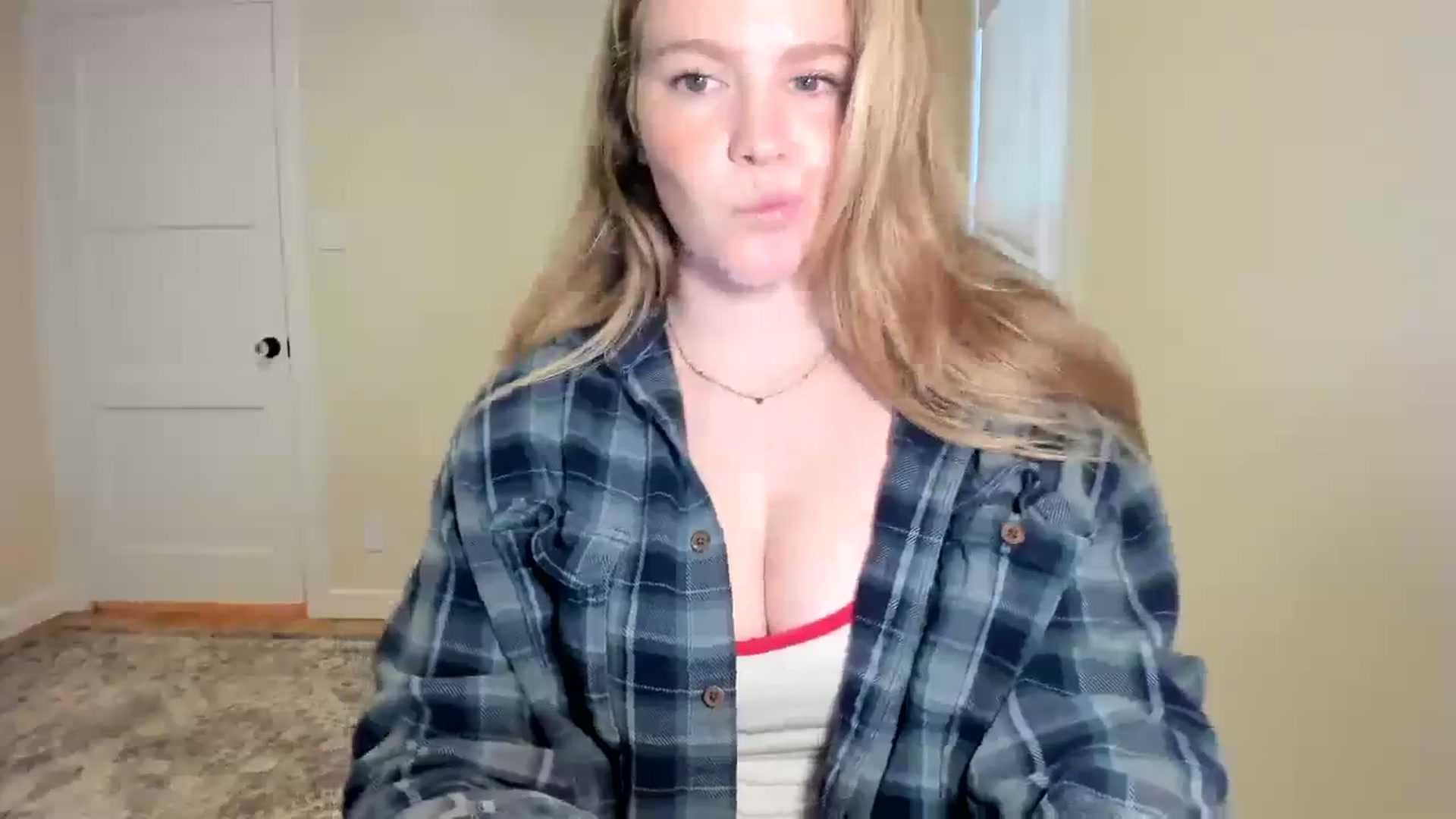 Gallery image thumbnail from KittyKat29's myfreecams stream on, 03/04/2024, 01:27 image 8 of 20
