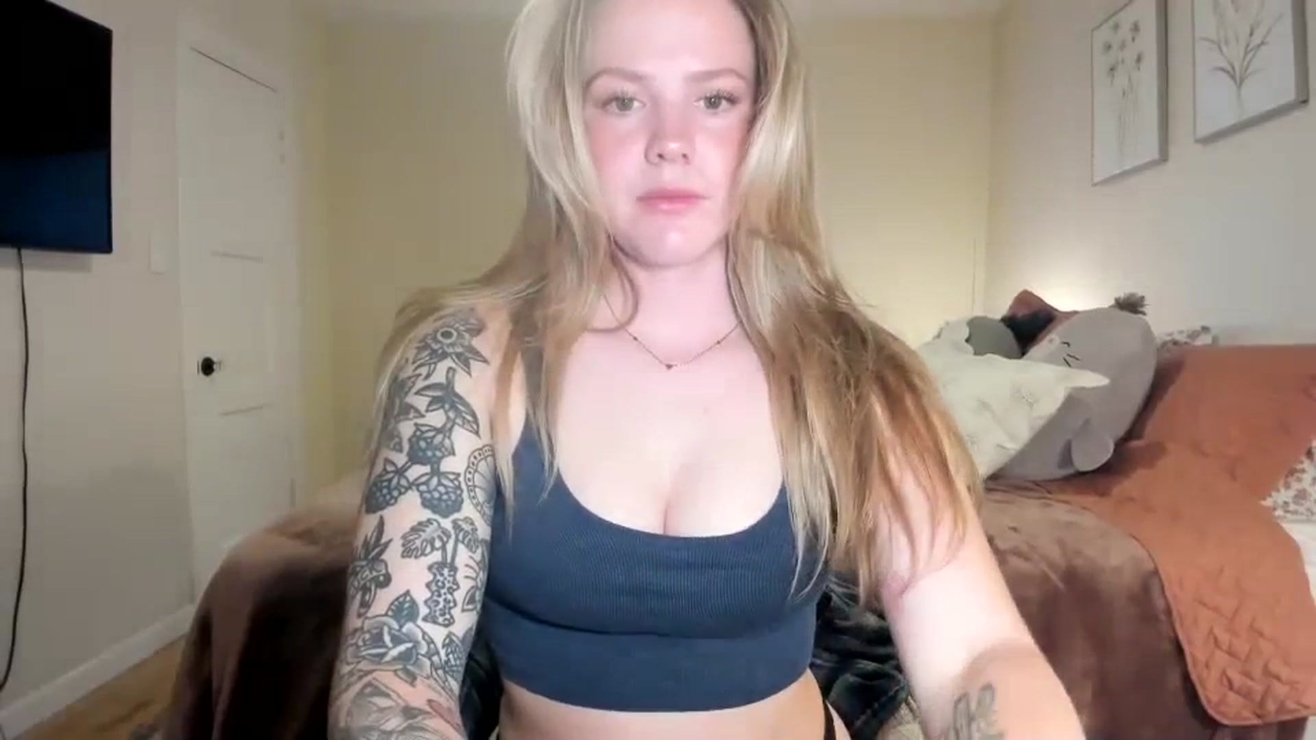 Gallery image thumbnail from KittyKat29's myfreecams stream on, 04/08/2024, 01:37 image 3 of 20
