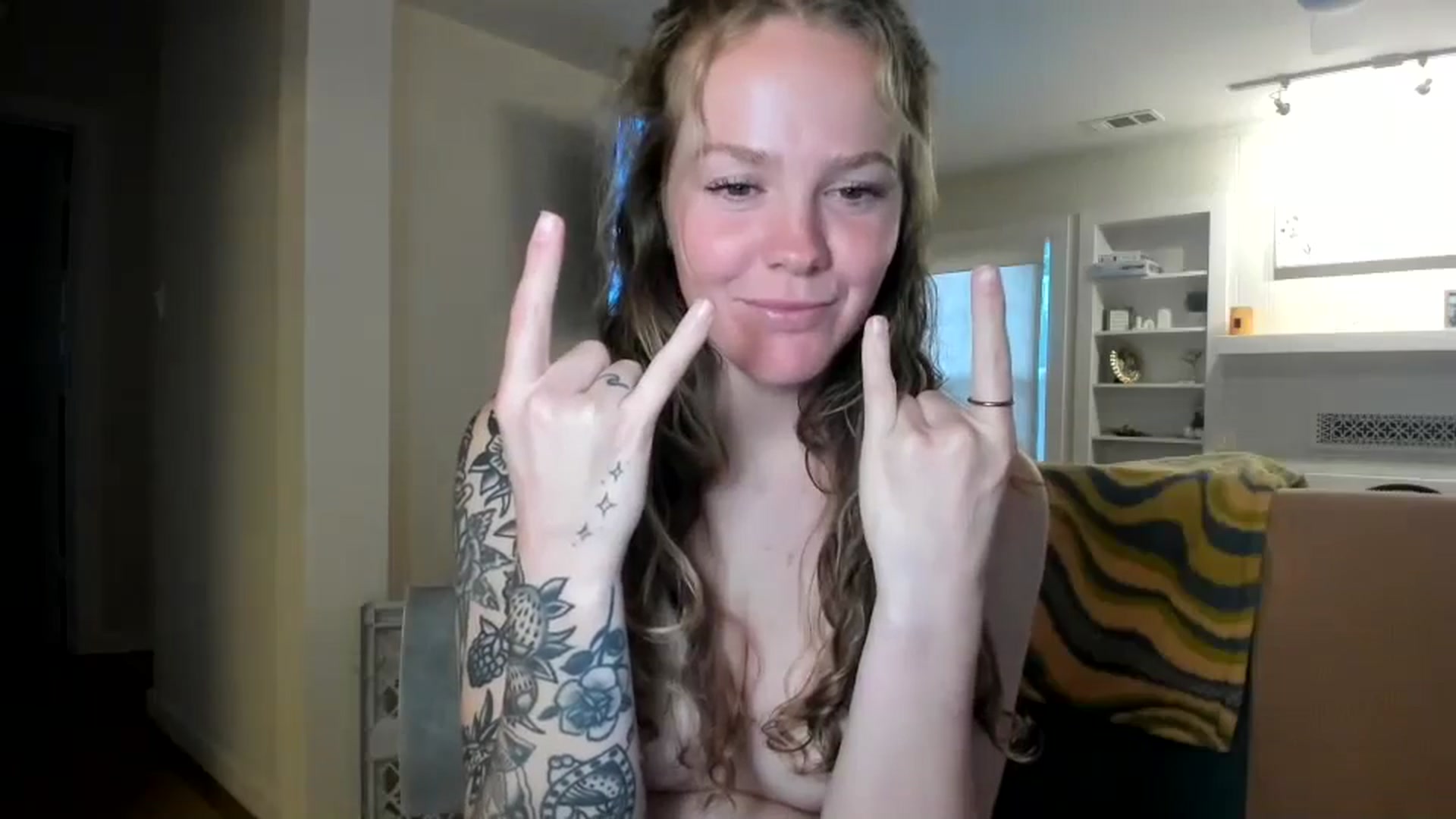 Gallery image thumbnail from KittyKat29's myfreecams stream on, 05/03/2024, 02:46 image 19 of 20