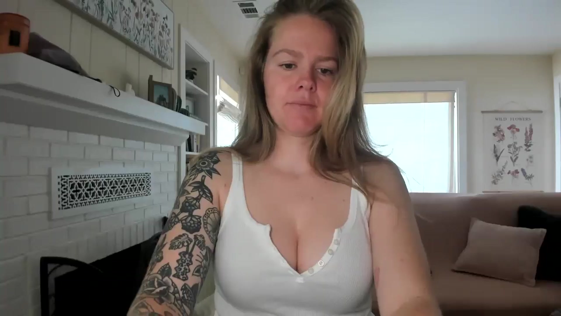 Gallery image thumbnail from KittyKat29's myfreecams stream on, 05/10/2024, 17:26 image 11 of 20