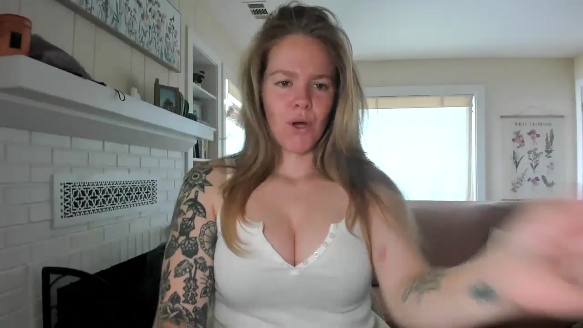 Gallery image thumbnail from KittyKat29's myfreecams stream on, 05/10/2024, 17:26 image 9 of 20