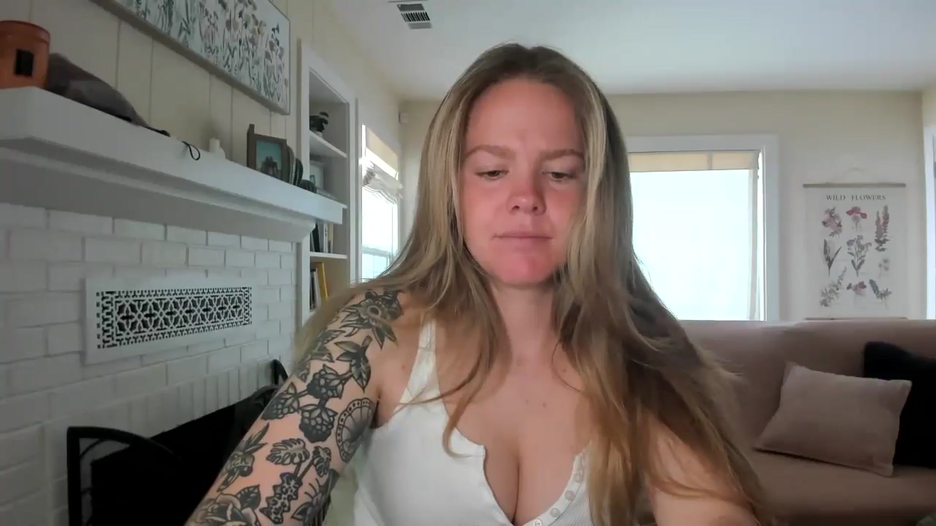 Gallery image thumbnail from KittyKat29's myfreecams stream on, 05/10/2024, 17:26 image 18 of 20