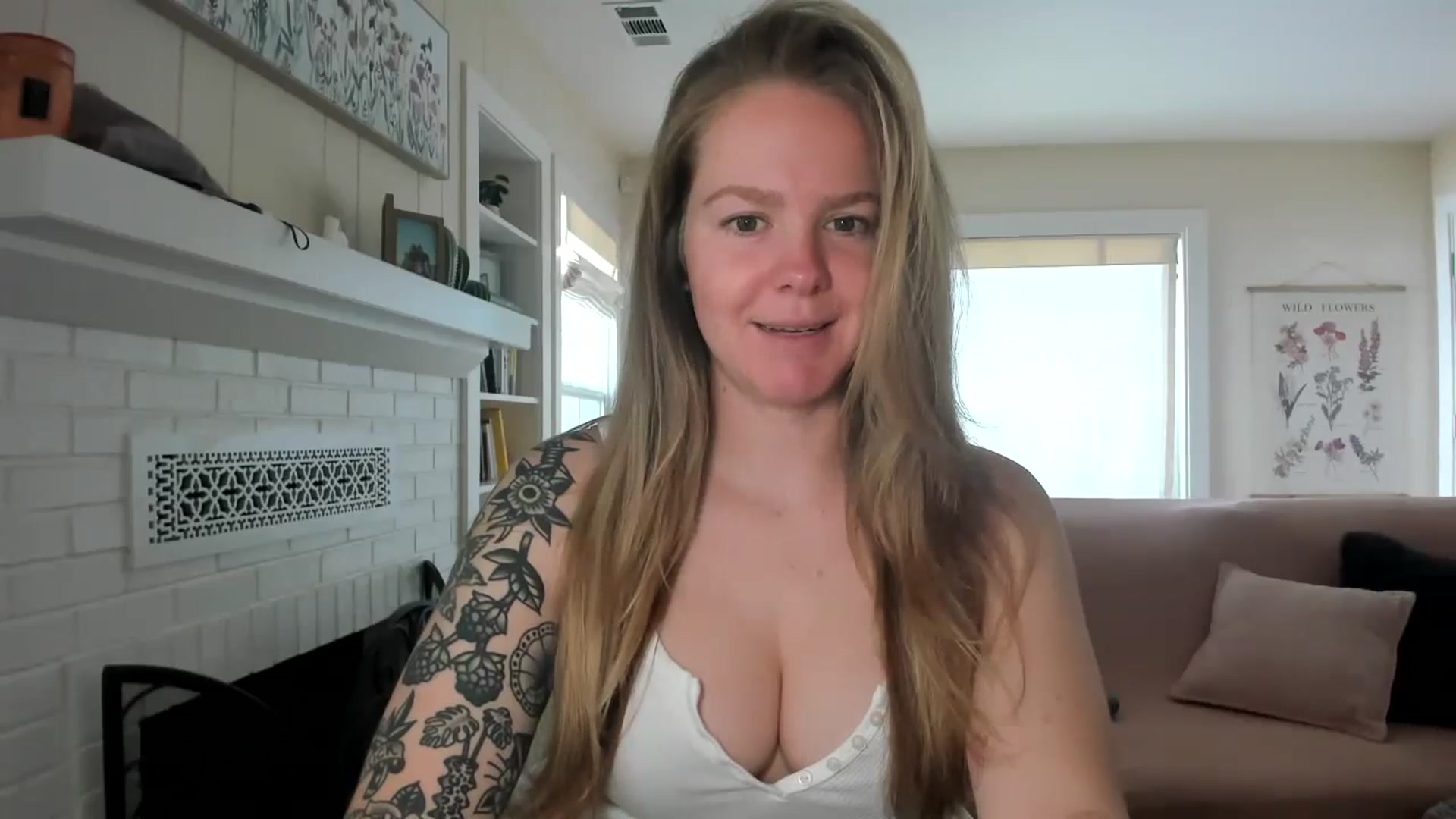Gallery image thumbnail from KittyKat29's myfreecams stream on, 05/10/2024, 17:26 image 5 of 20
