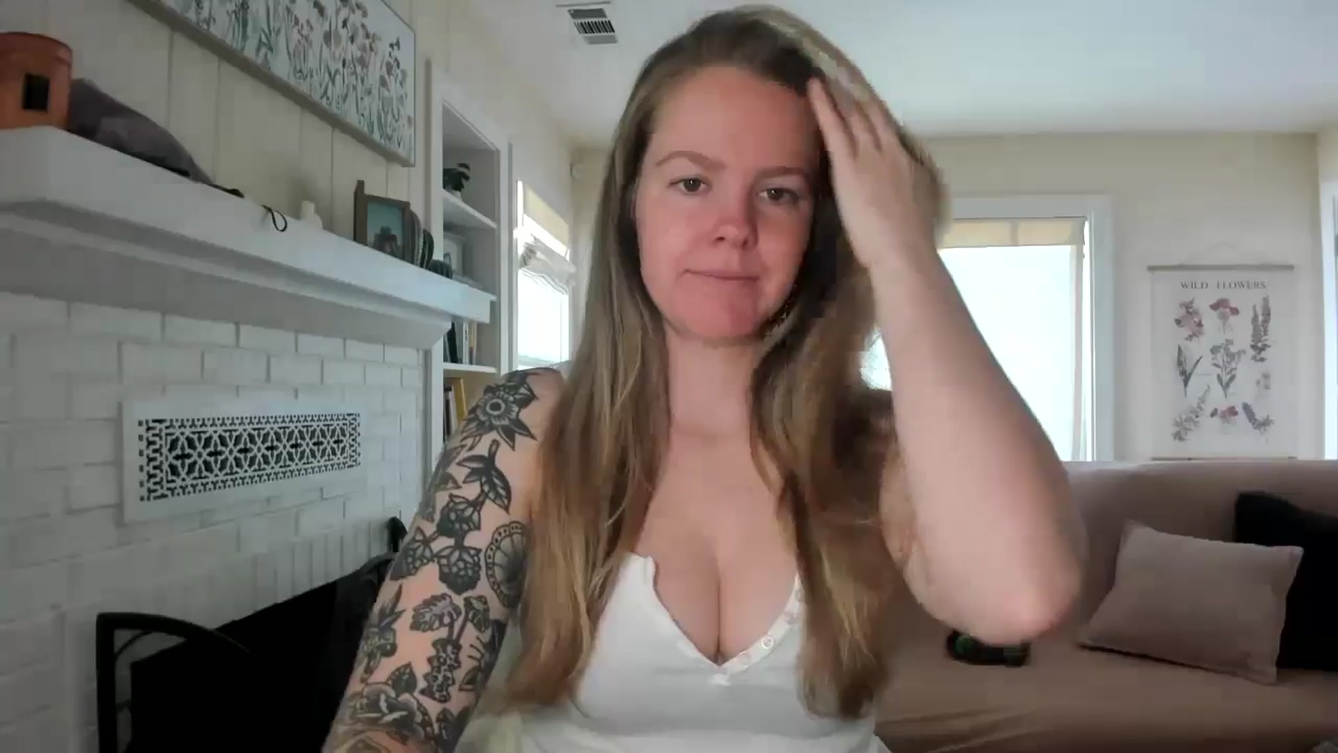 Gallery image thumbnail from KittyKat29's myfreecams stream on, 05/10/2024, 17:26 image 6 of 20