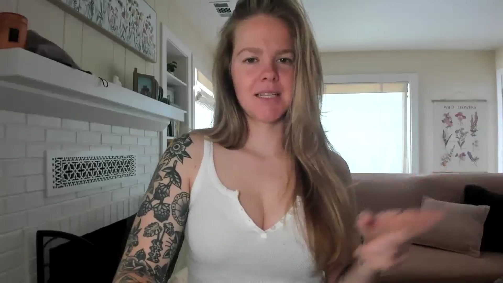 Gallery image thumbnail from KittyKat29's myfreecams stream on, 05/10/2024, 17:26 image 2 of 20
