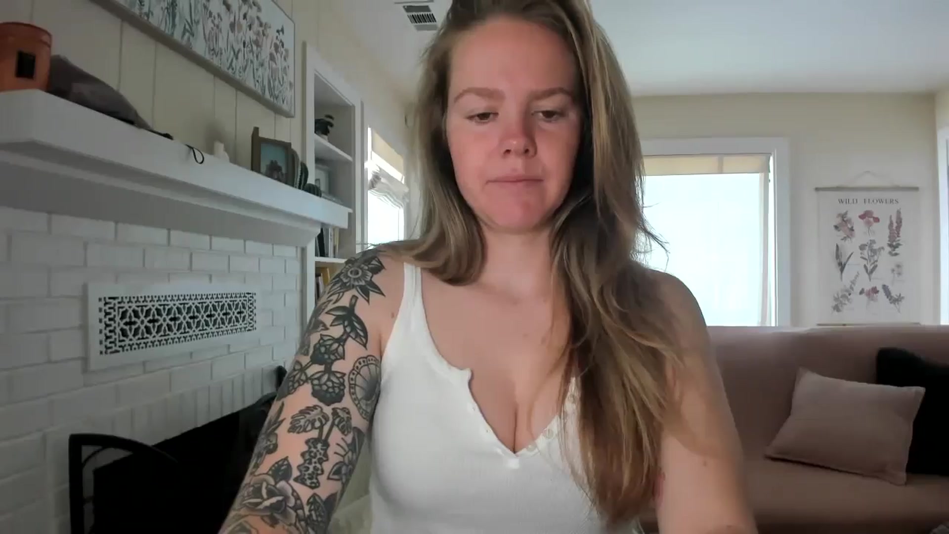 Gallery image thumbnail from KittyKat29's myfreecams stream on, 05/10/2024, 17:26 image 3 of 20